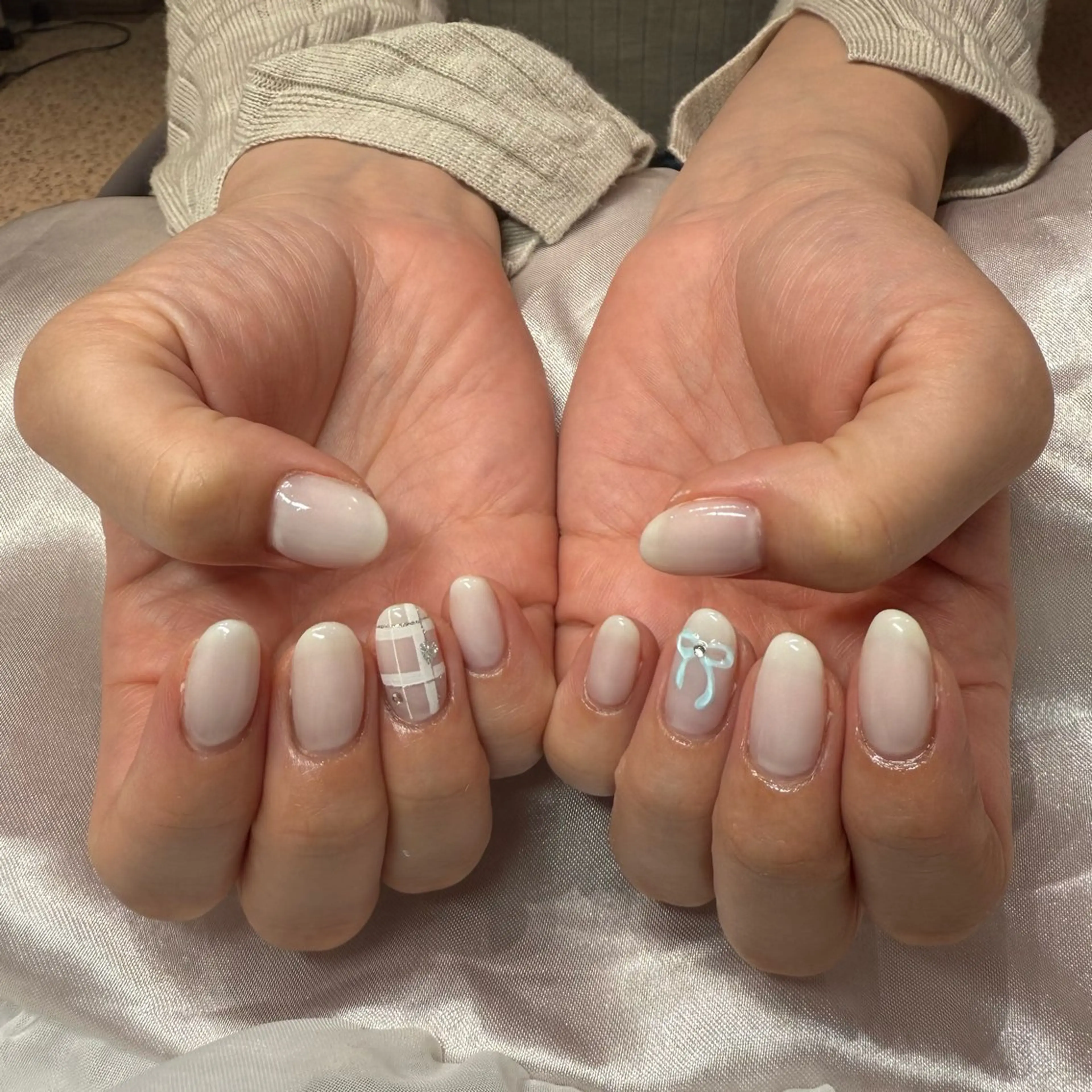 ネイル アートネイル リボン Roy心斎橋 石川のネイルデザイン