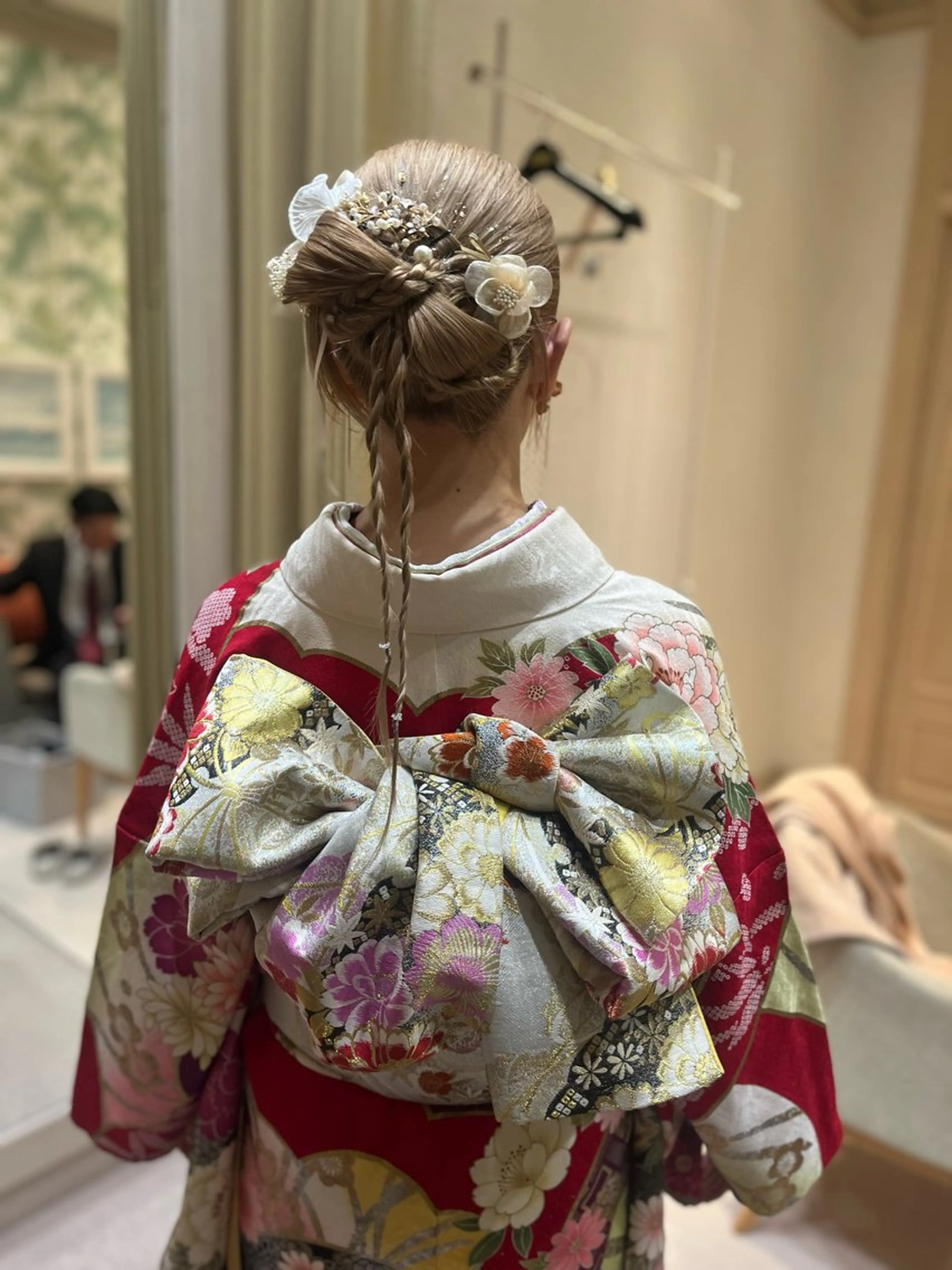 アイブロウサロン WHITE EYE 宜野湾店 眉毛サロン所属・玉城 里奈のヘアスタイル