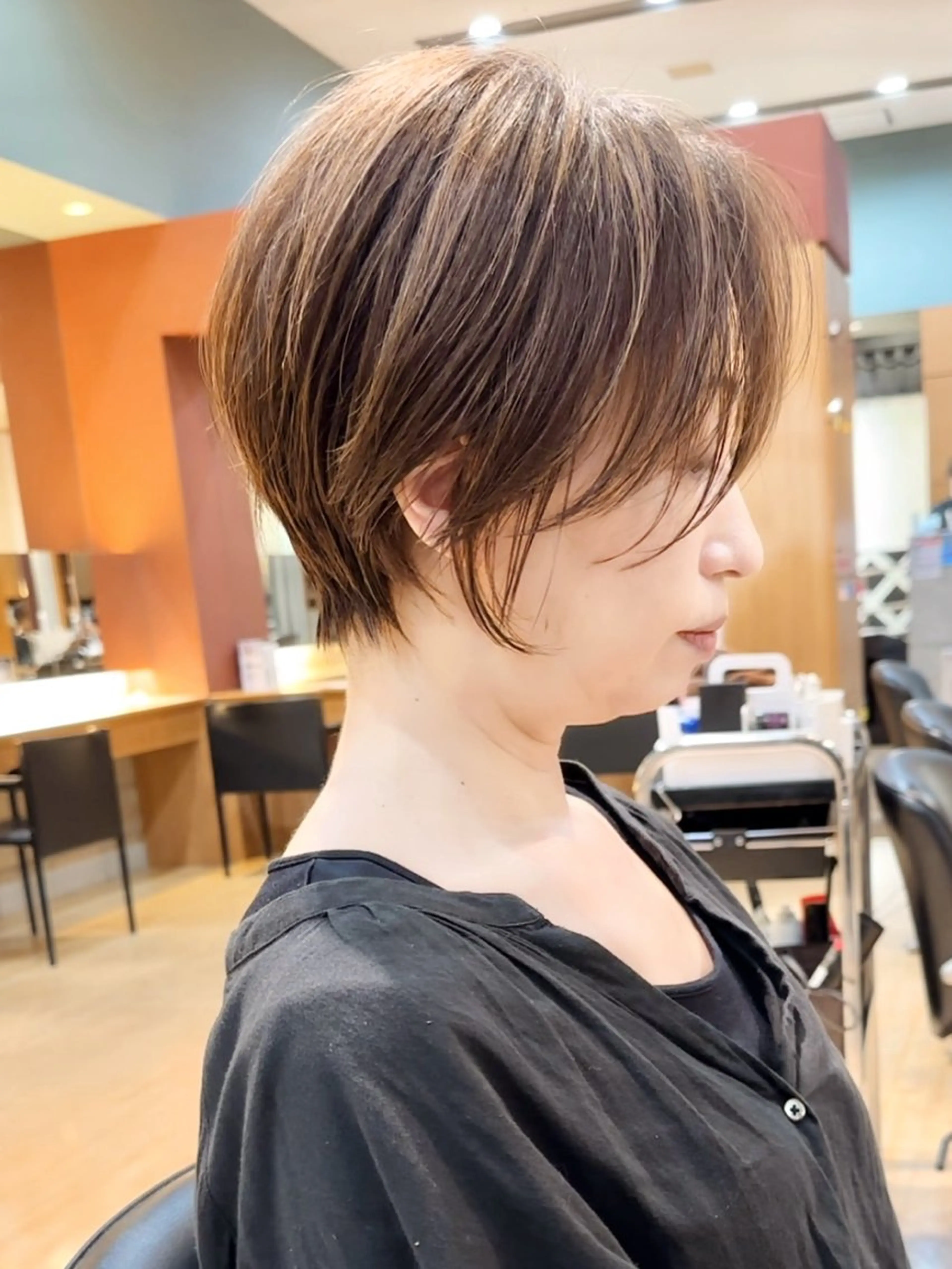 ショート カラー i.+sapporo所属・ショート/レイヤー /札幌/小山内のヘアスタイル