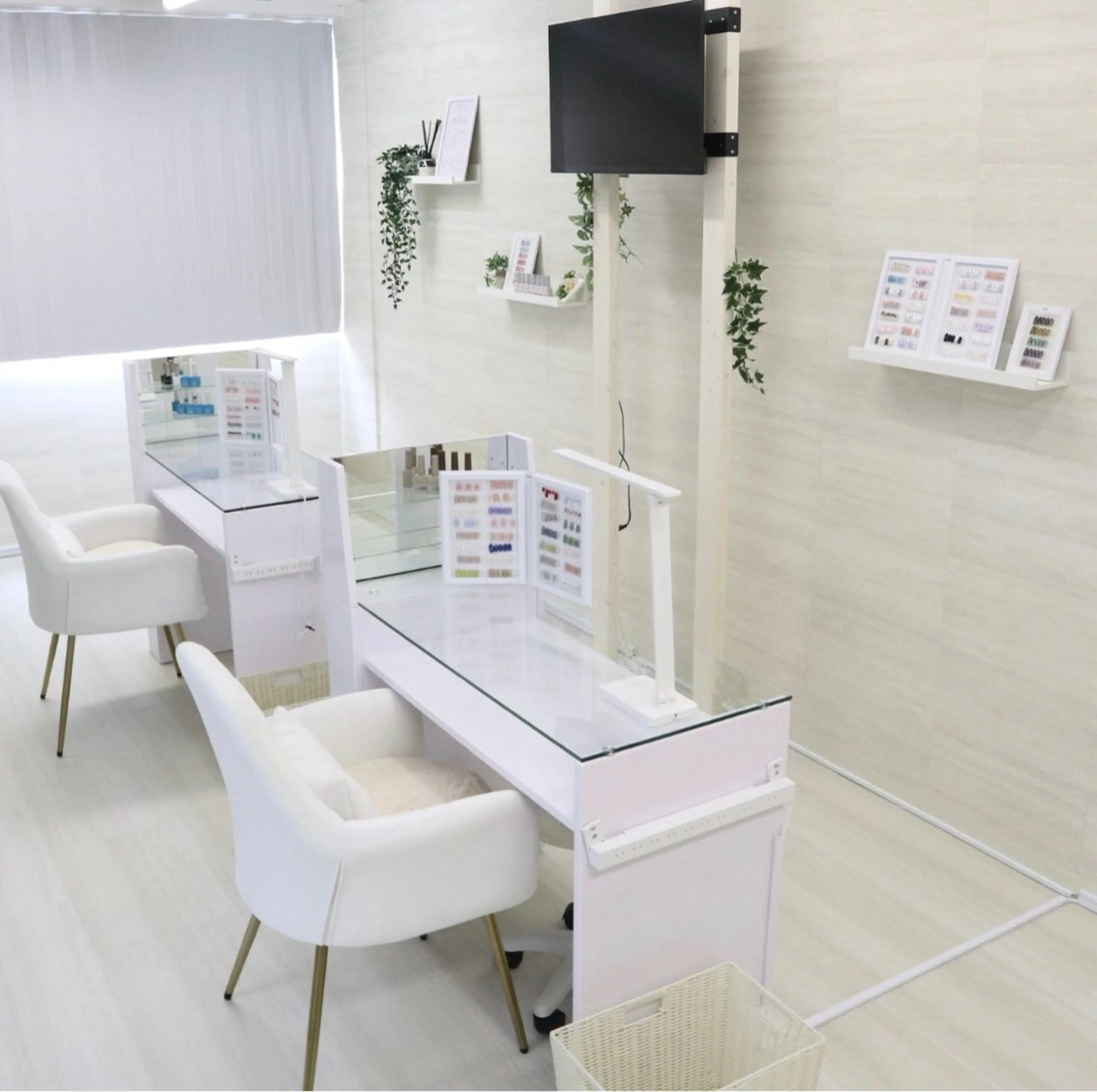 ネイル L’ねいる　石田 悠真のネイルデザイン