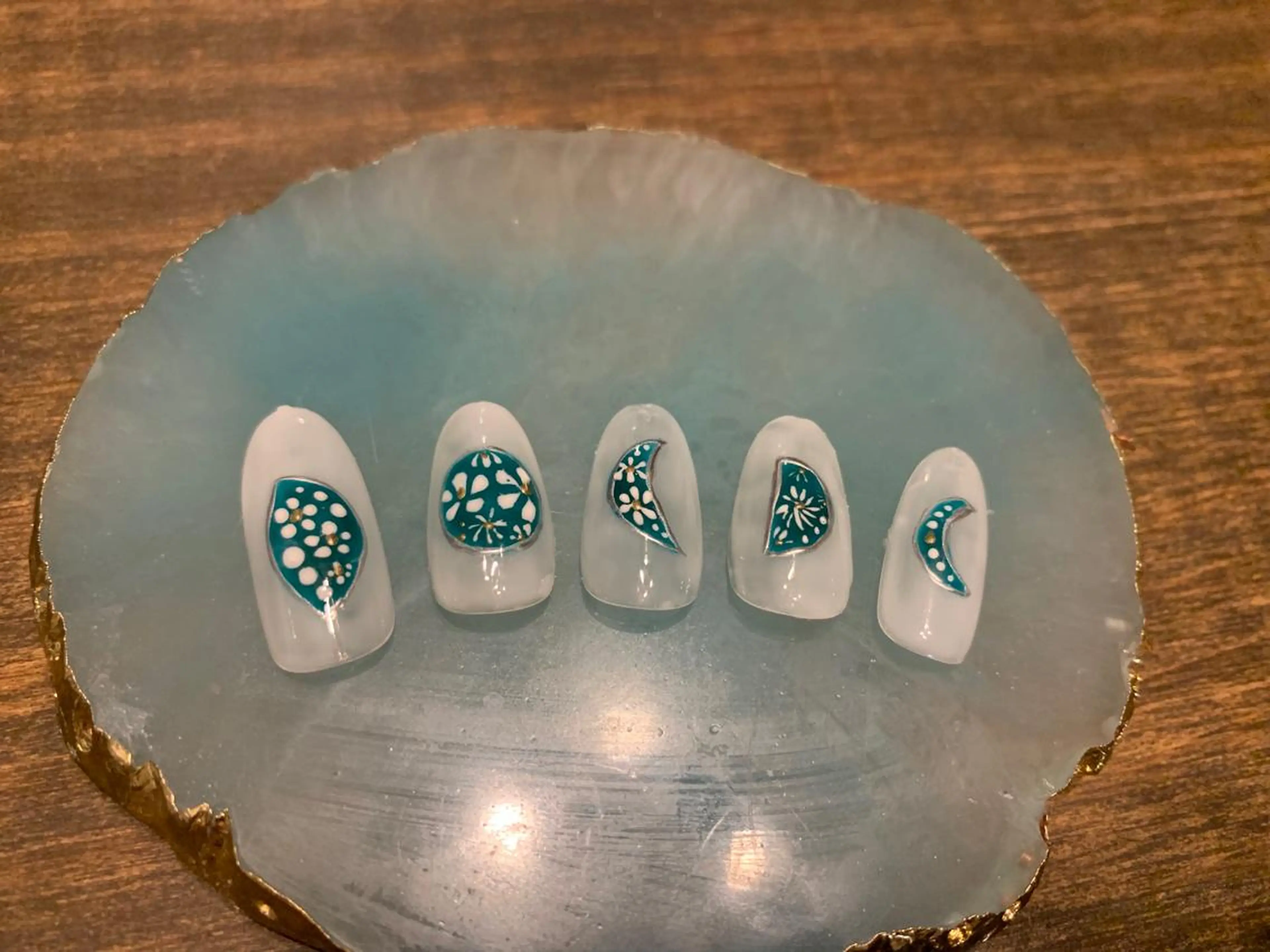 ネイル Nail's  Cecile所属・Cecile Rieのネイルデザイン