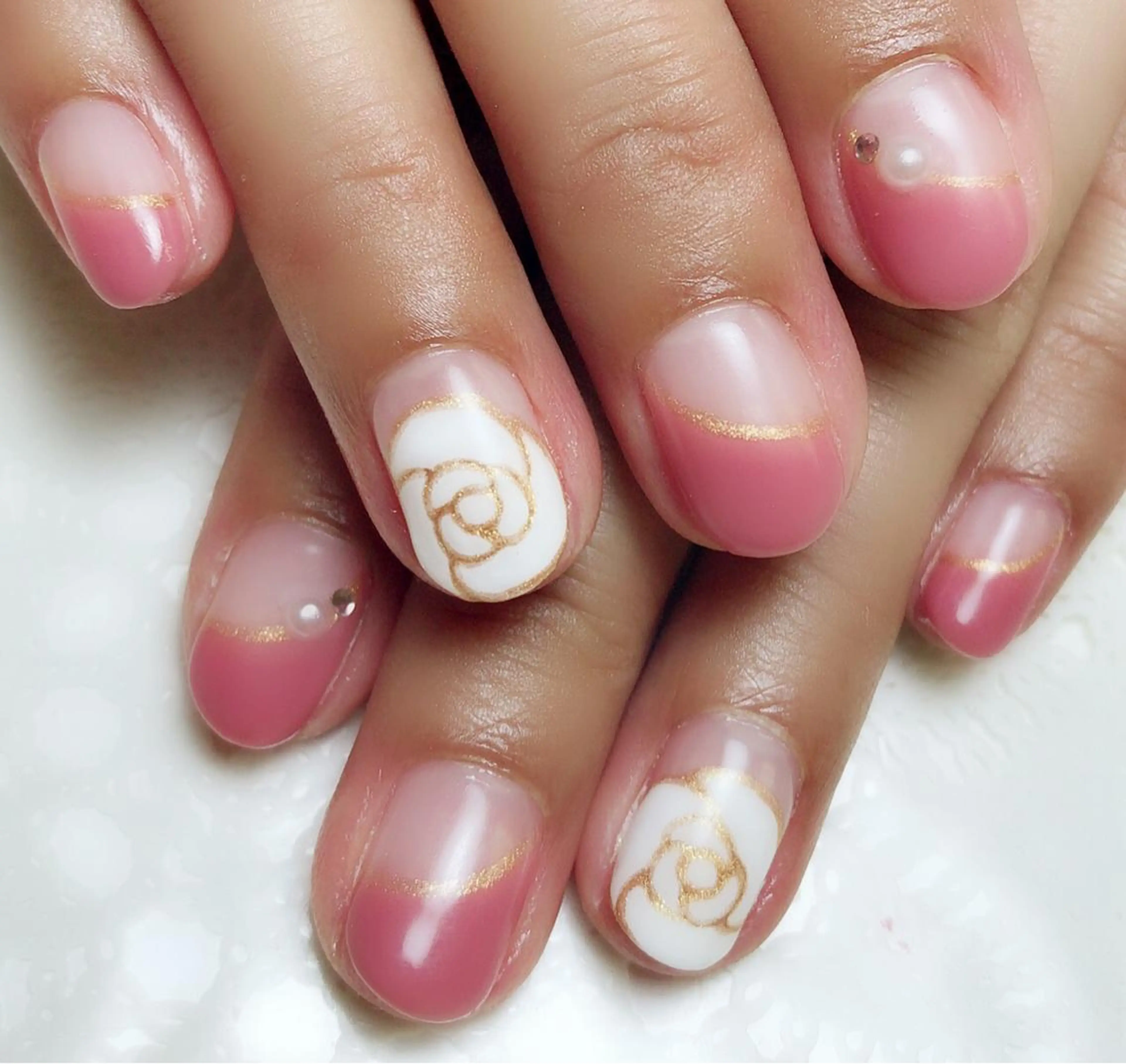 ネイル ラウバイマノマノ なかざとのネイルデザイン