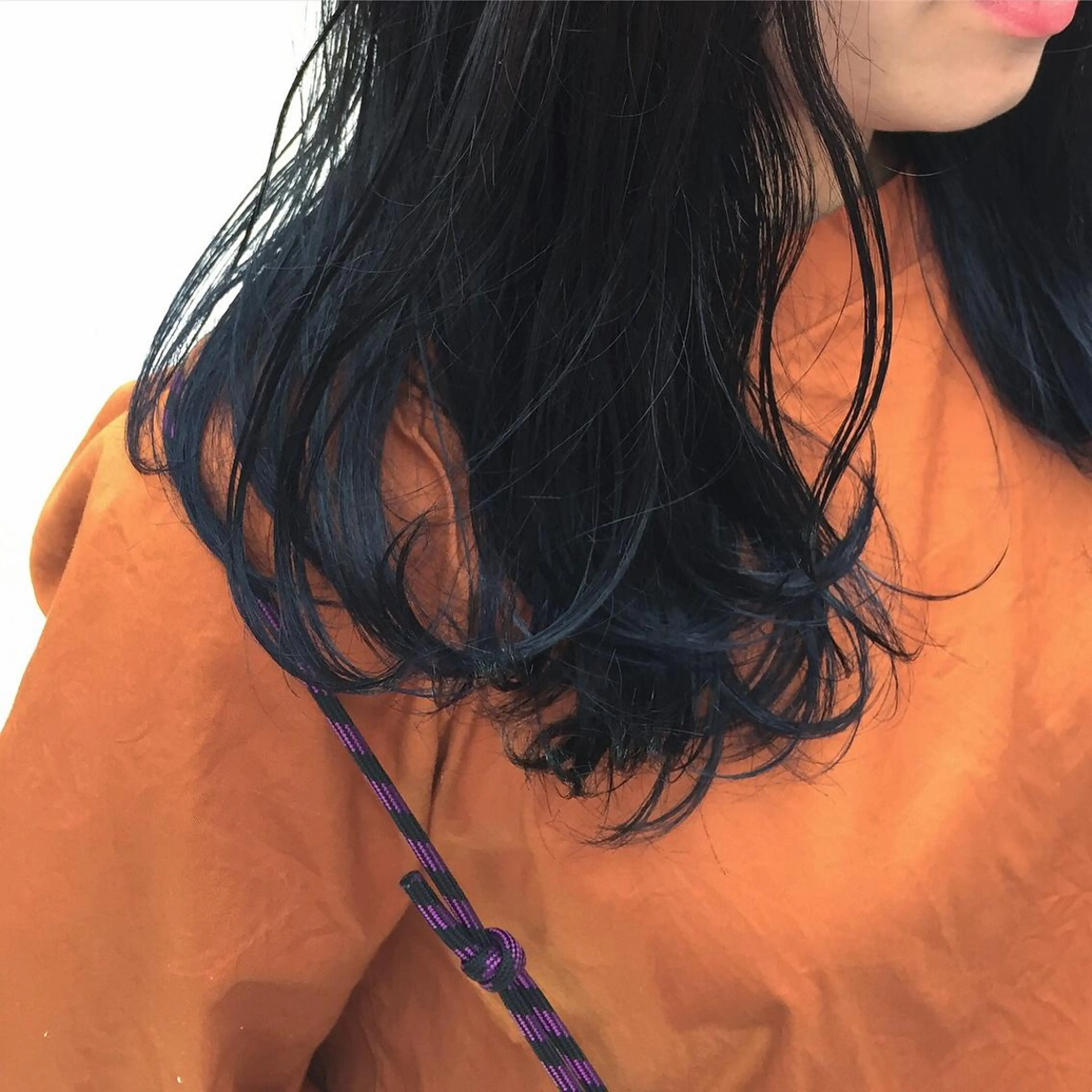 カラー ブルーカラー ブルージュ レイヤーカット 古川洋之のヘアスタイル