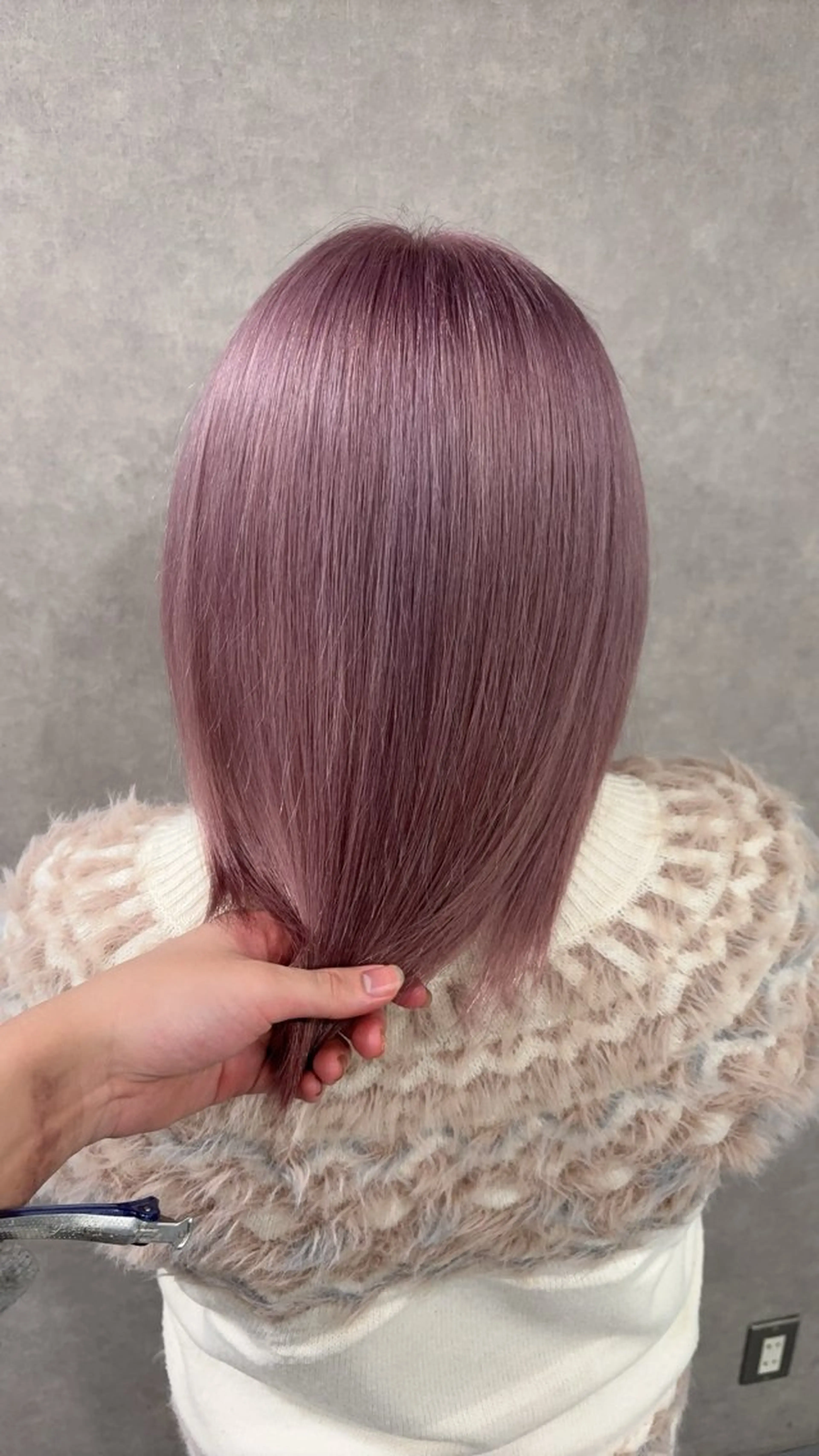 ミディアム カラー ヘアカラー がわ/ウルフカット /ブリーチカラーのヘアスタイル