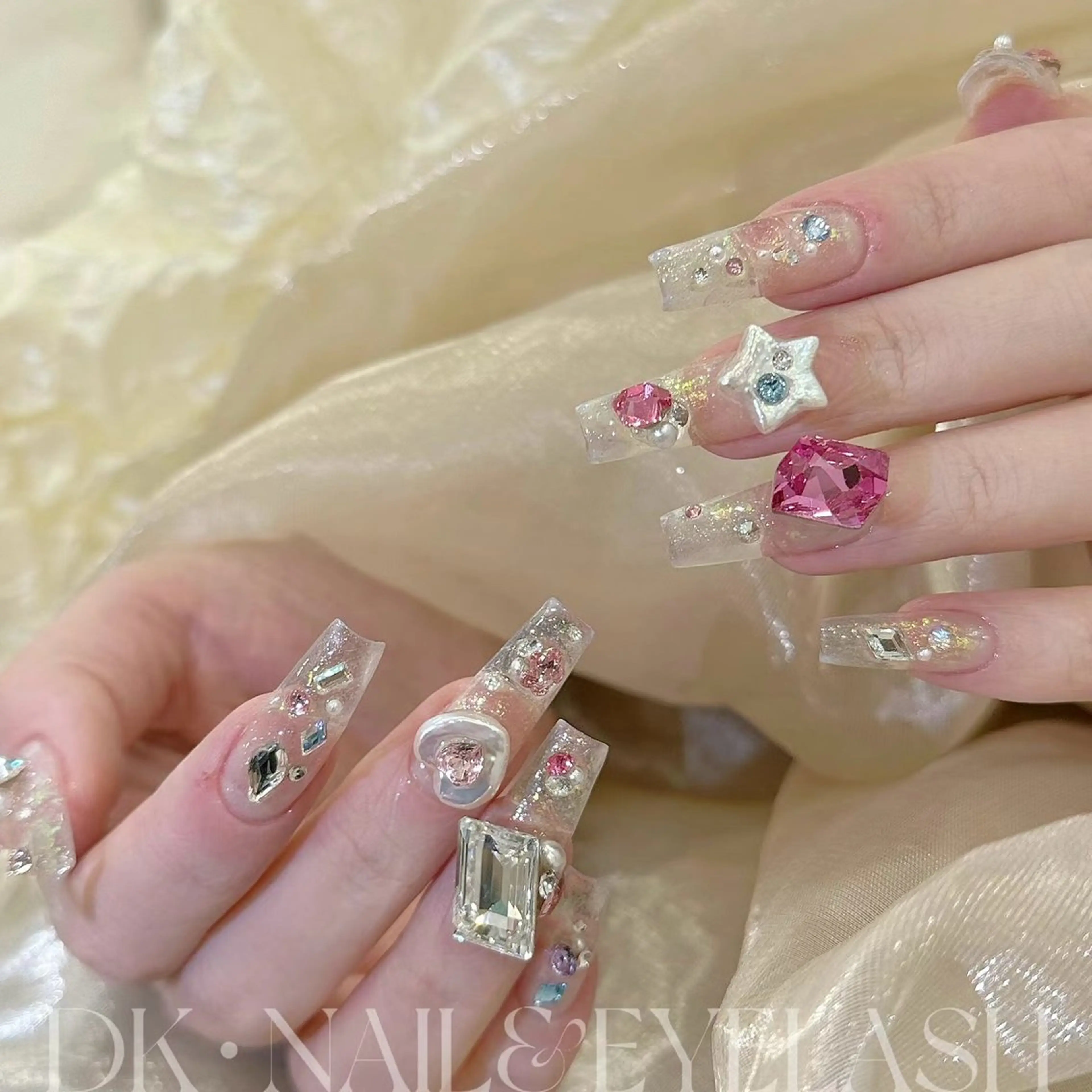 ネイル Hana  NAIL所属・新宿YISInail スカルプ専門店のネイルデザイン