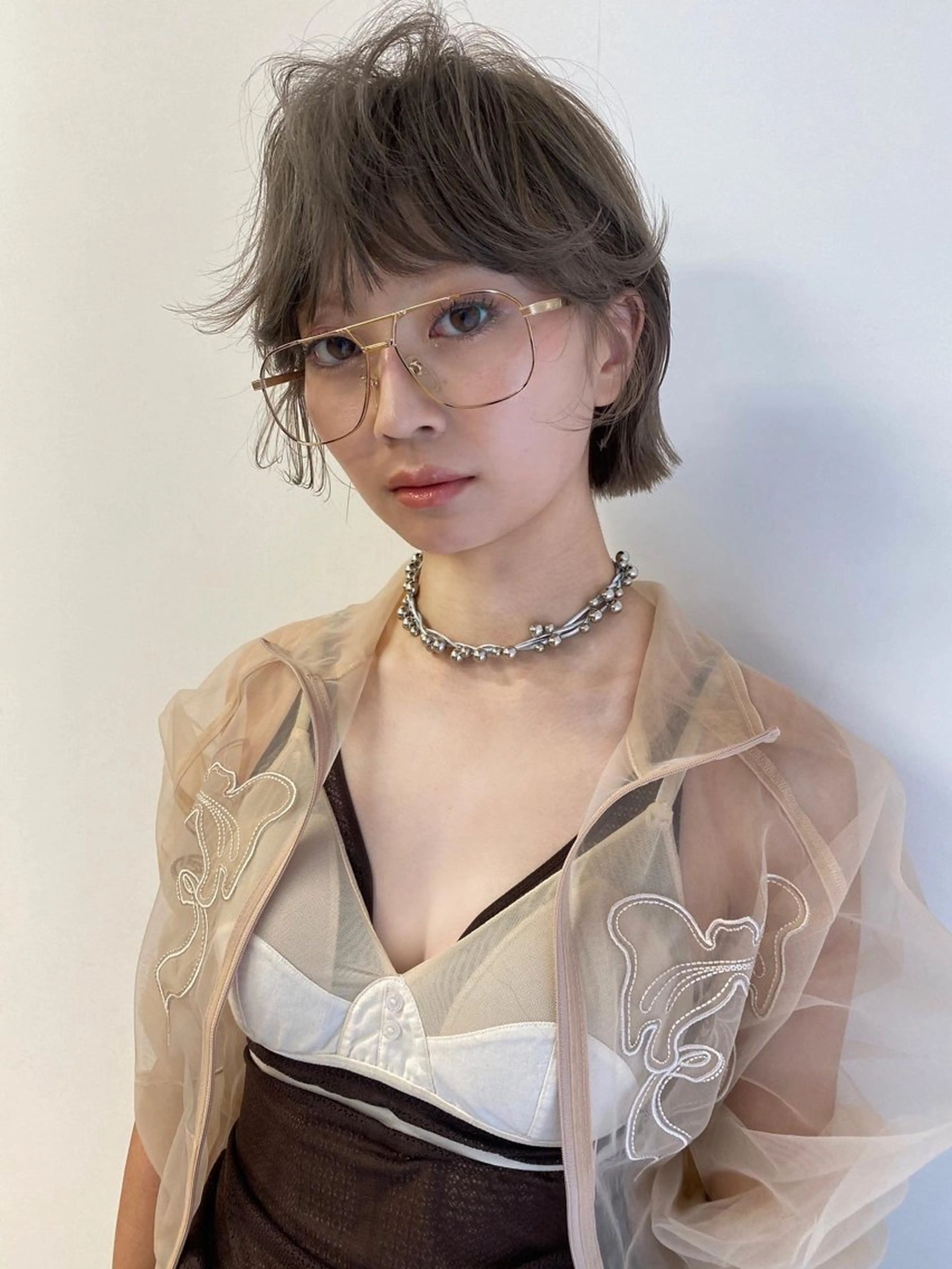 ショート カラー ベージュカラー ブリーチ 透明感カラー ダブルカラー グレージュ ヘアカラー 高発色ブリーチ/ ハイレイヤー🪽aiのヘアスタイル