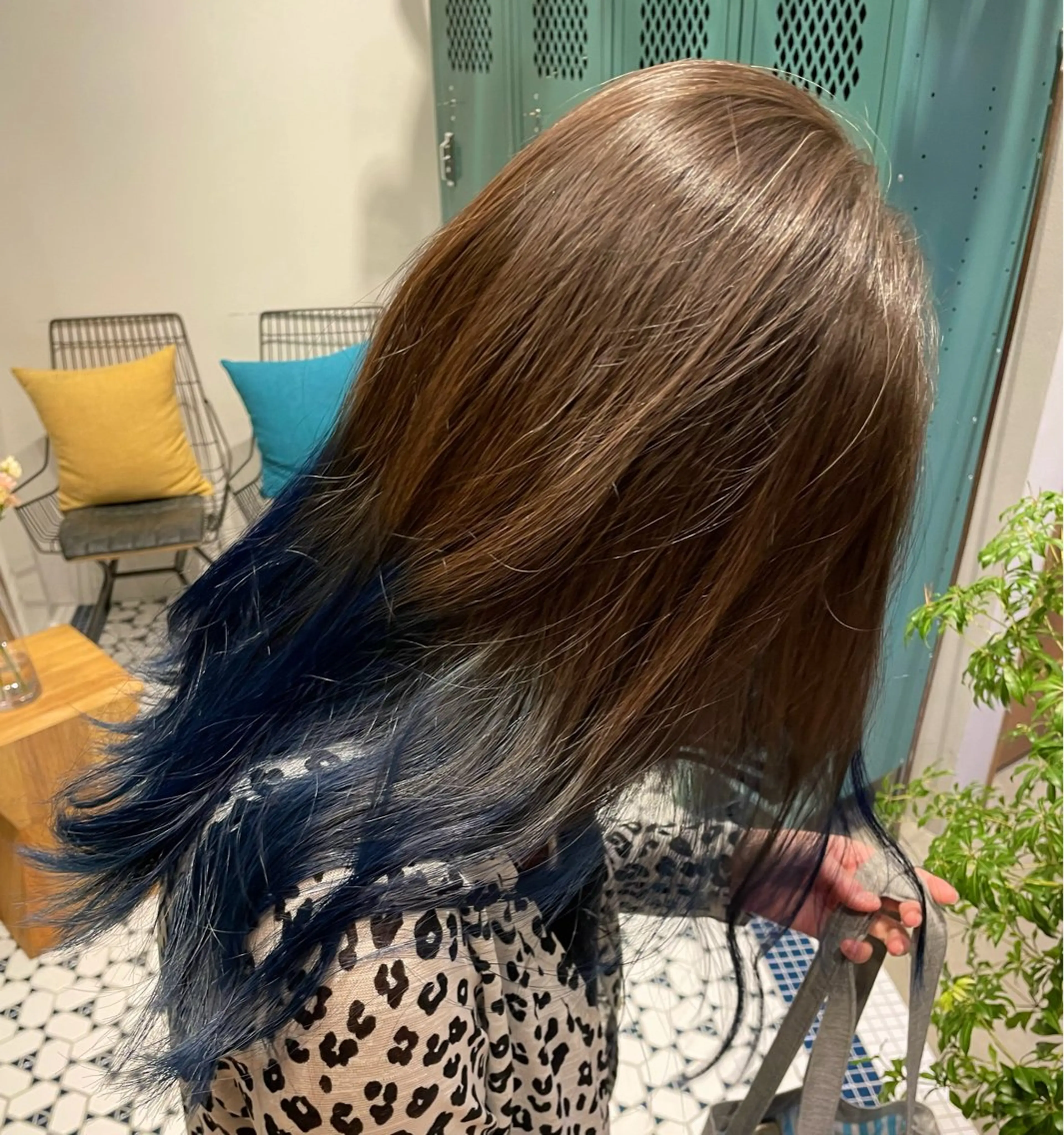 ロング ヘアカラー あきば まゆのヘアスタイル