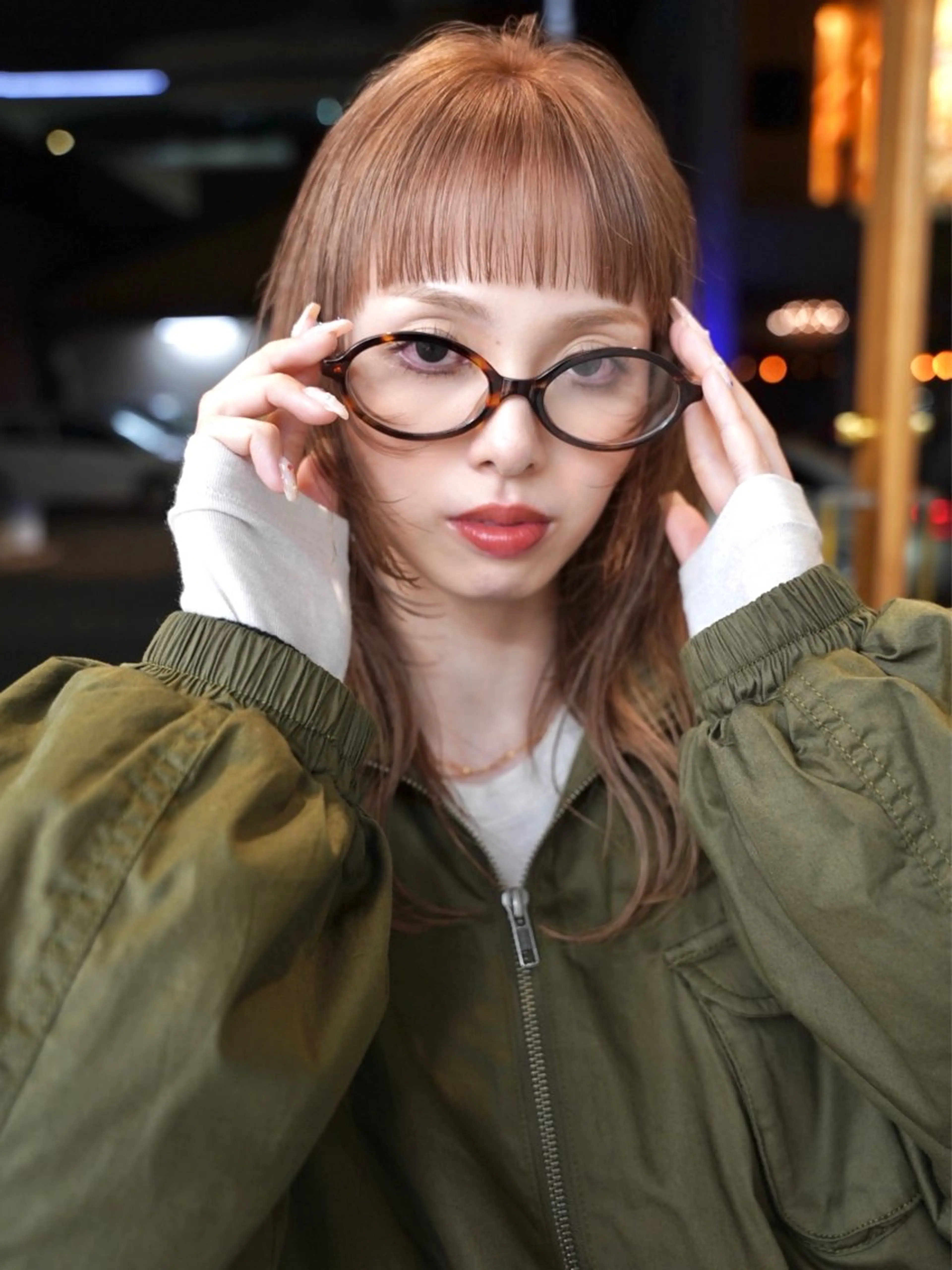 ショート カラー カット ヘアカラー トリートメント ミルクティーレイヤー Kaito🐩/栄のヘアスタイル