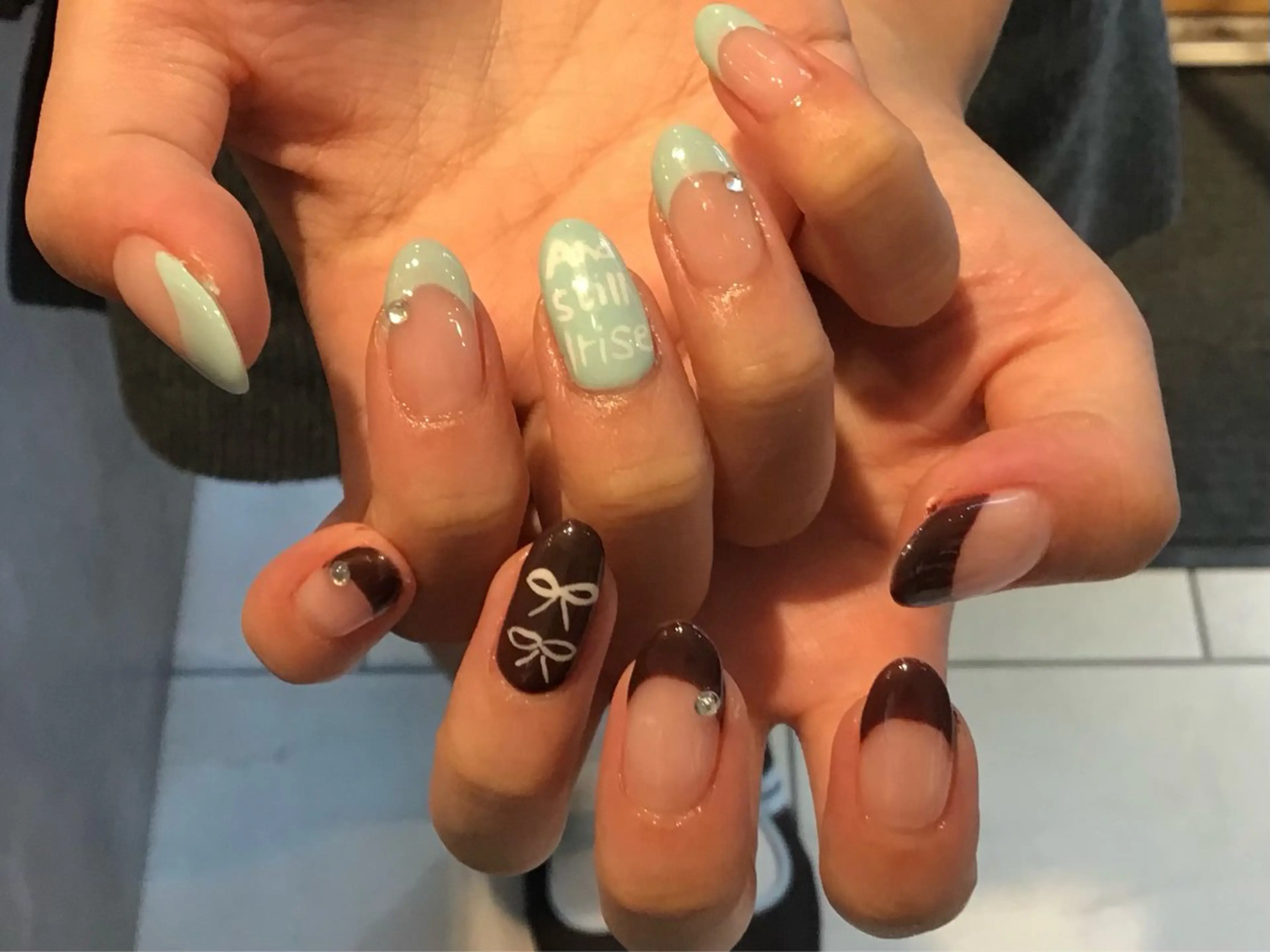 ネイル ハンドネイル Nest 蜂谷のネイルデザイン