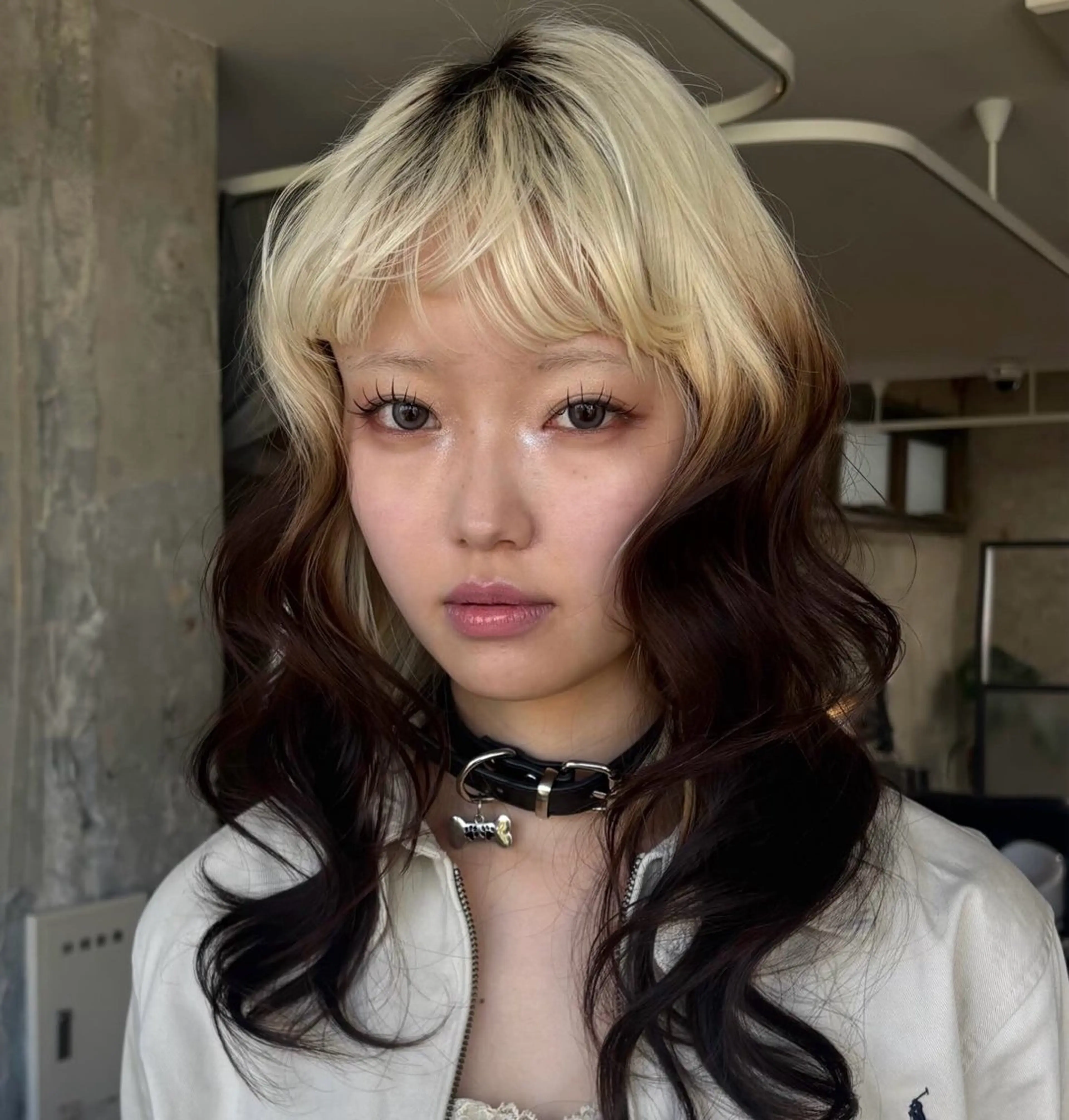 セミロング ヘアカラー Cocona 🦤 /ブリーチ/艶カラーのヘアスタイル