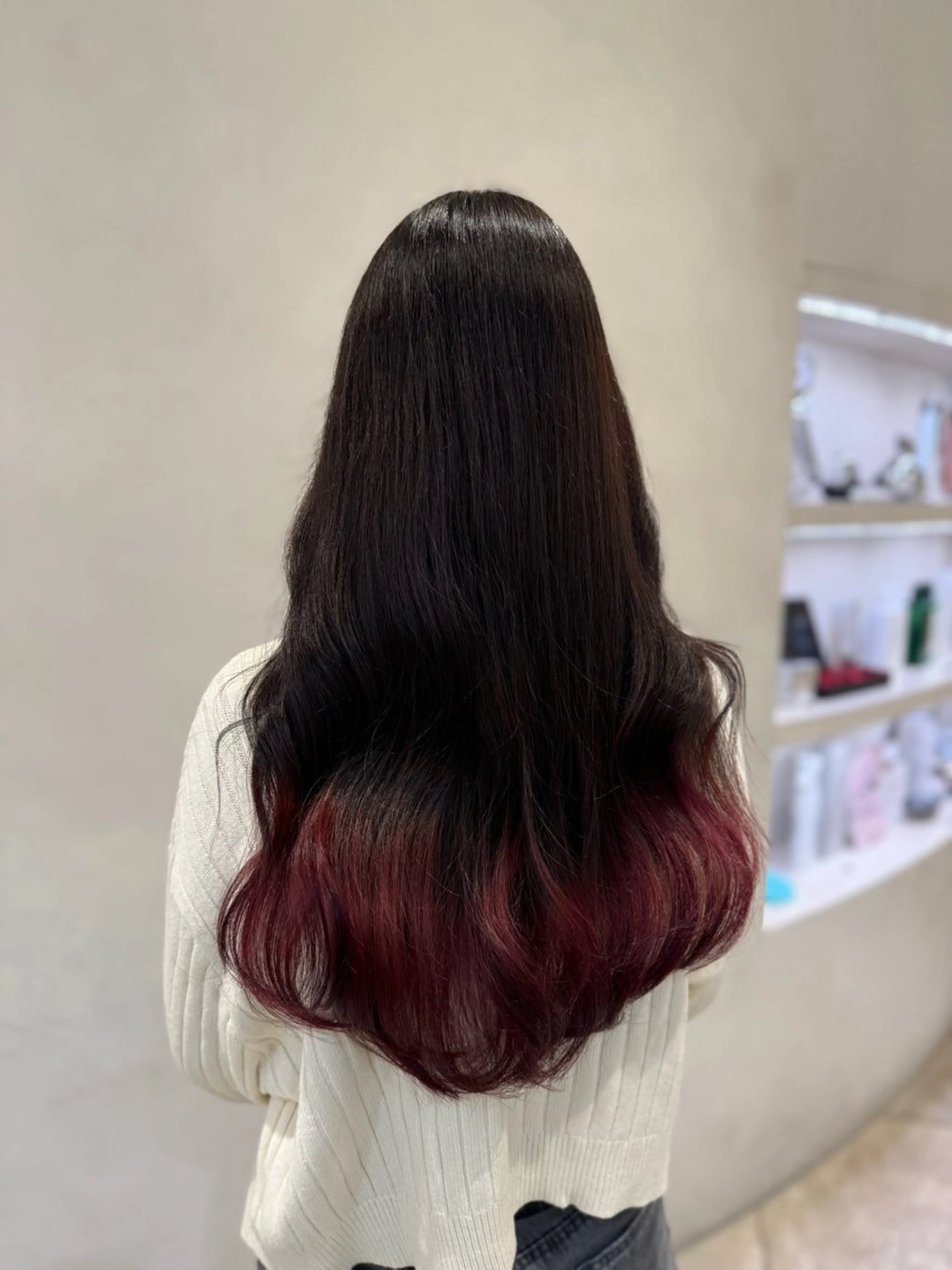 ロング カラー レッドカラー ヘアカラー ZACC ayakaのヘアスタイル