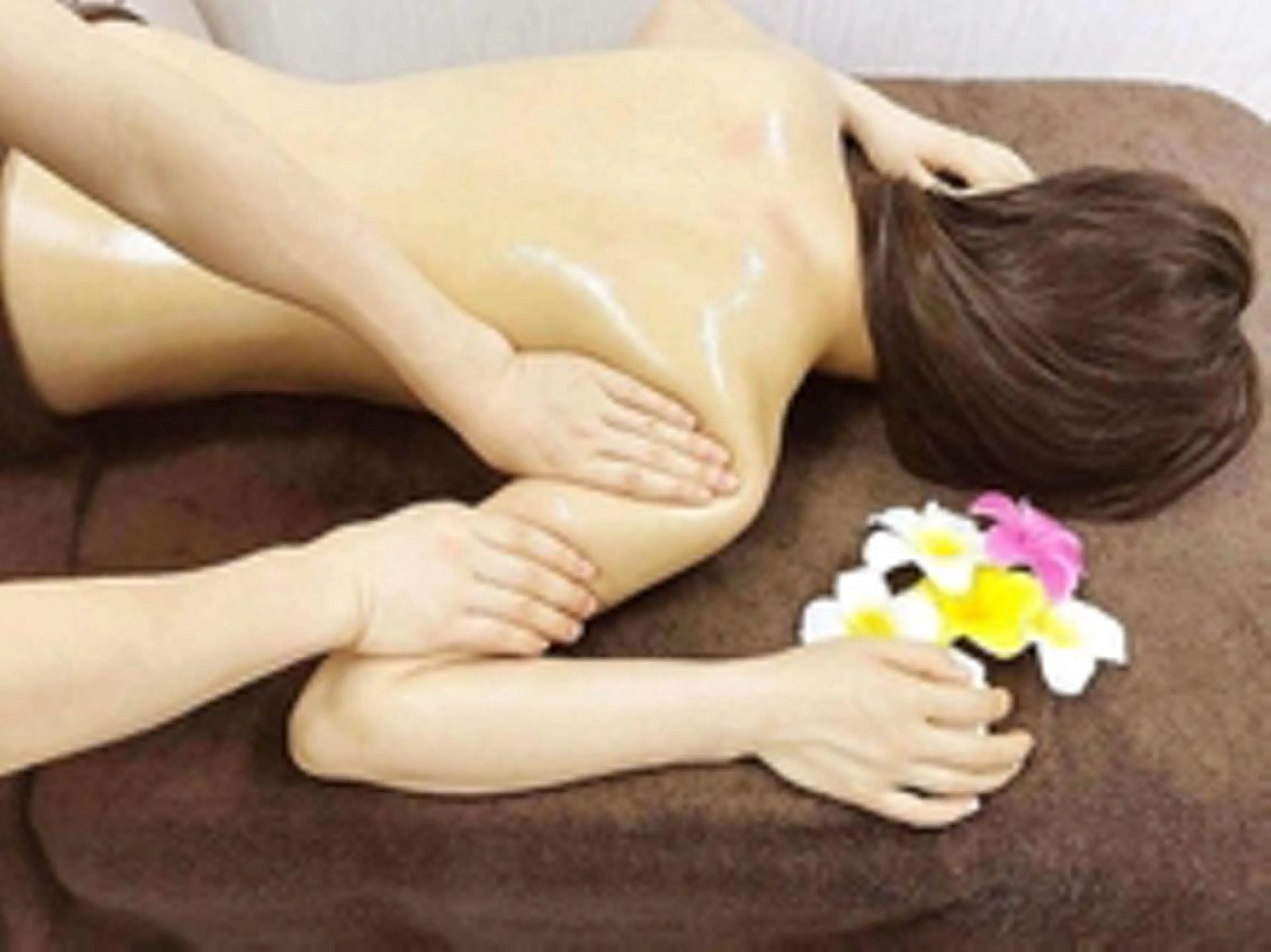 百合美容.美体サロン所属・横田 さゆりのエステ・リラクイメージ