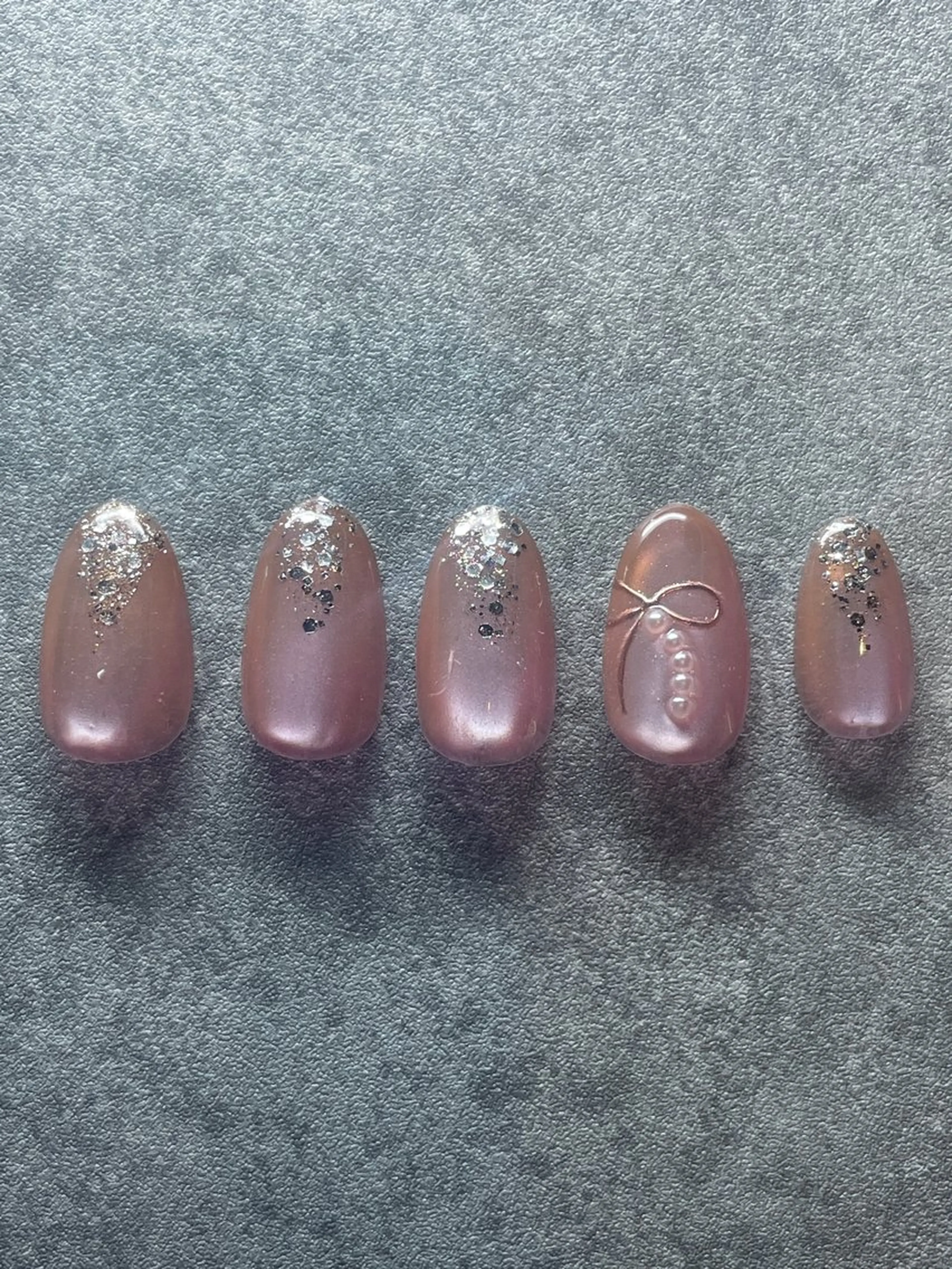 ネイル ハンドネイル Nailsalon Repos.所属・Rika🌼 シンプル•マグネットのネイルデザイン