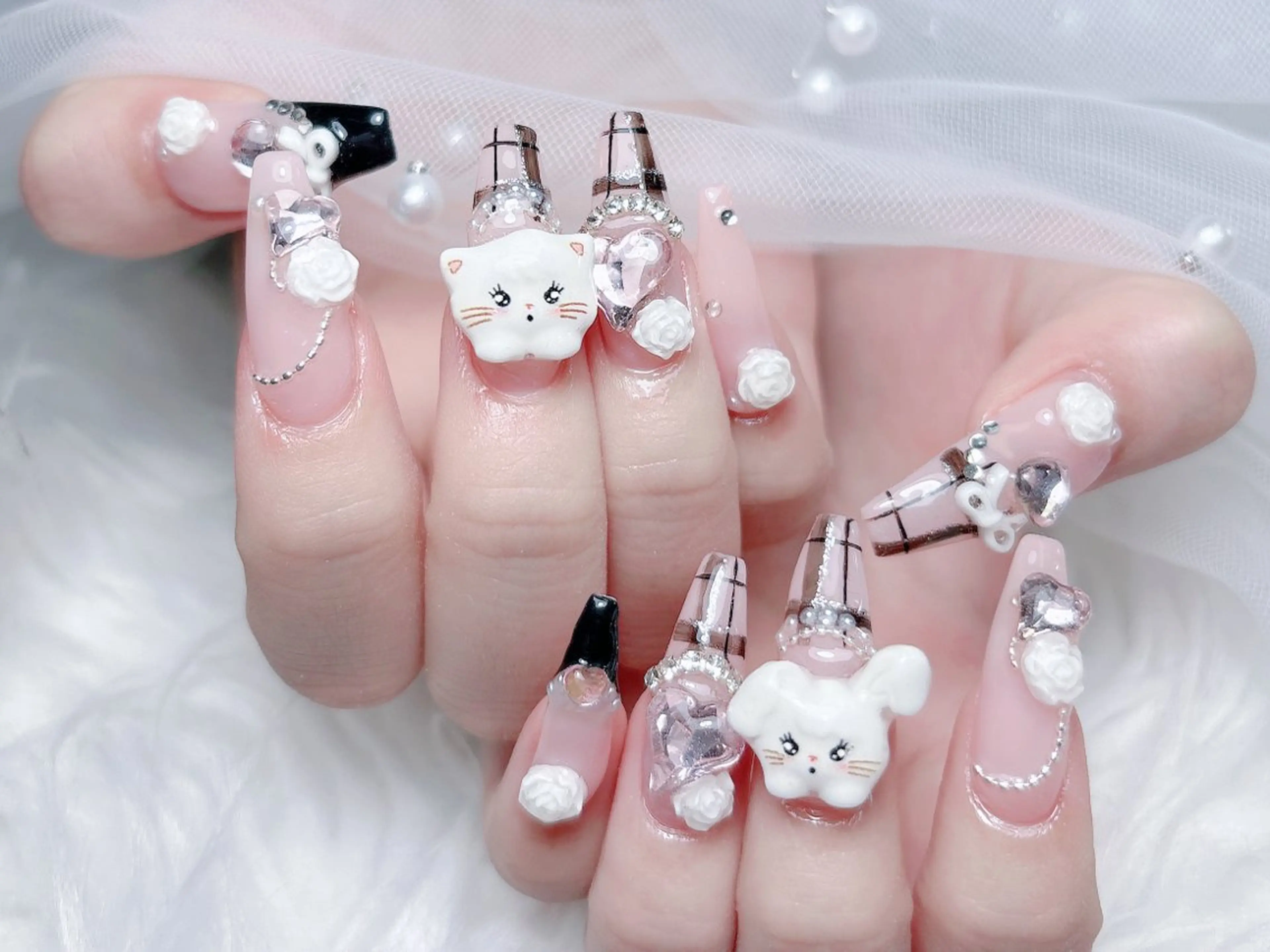 ネイル 成人式 ロングネイル マグネットネイル 大理石ネイル(マーブル) リボン ハンドネイル MoMoA Nail ネイル長さ出し専門店のネイルデザイン