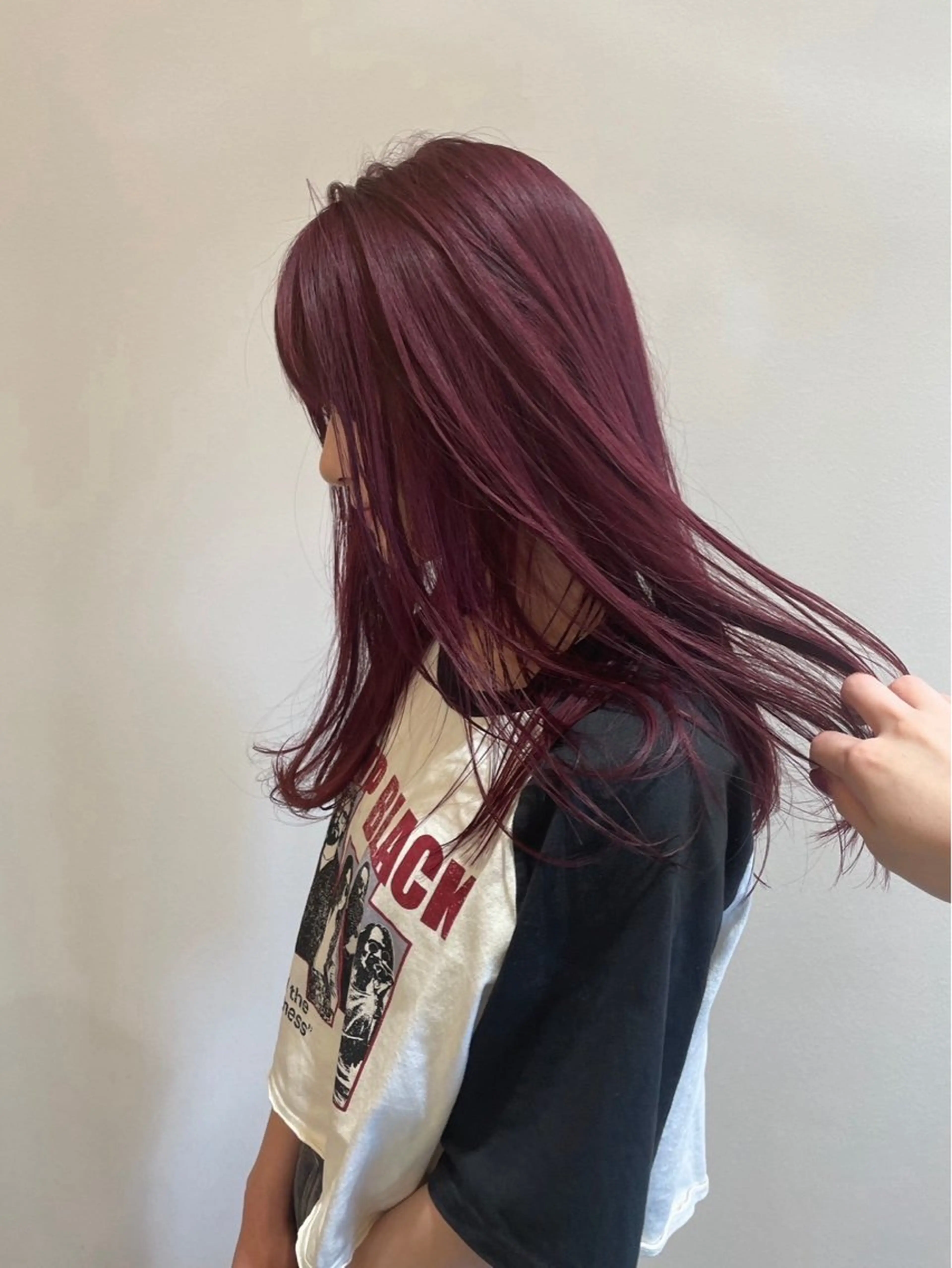 カラー ベージュカラー ブリーチ ピンクカラー ピンクパープル ANs. YUIのヘアスタイル