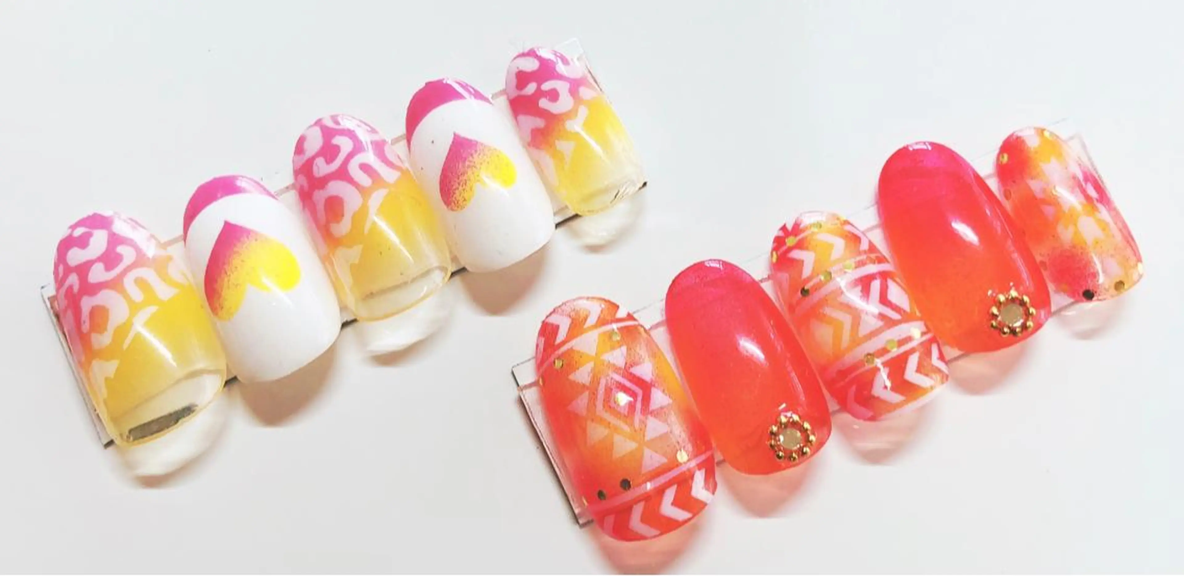 ネイル ジェルネイル CROWN プライベートサロンのネイルデザイン