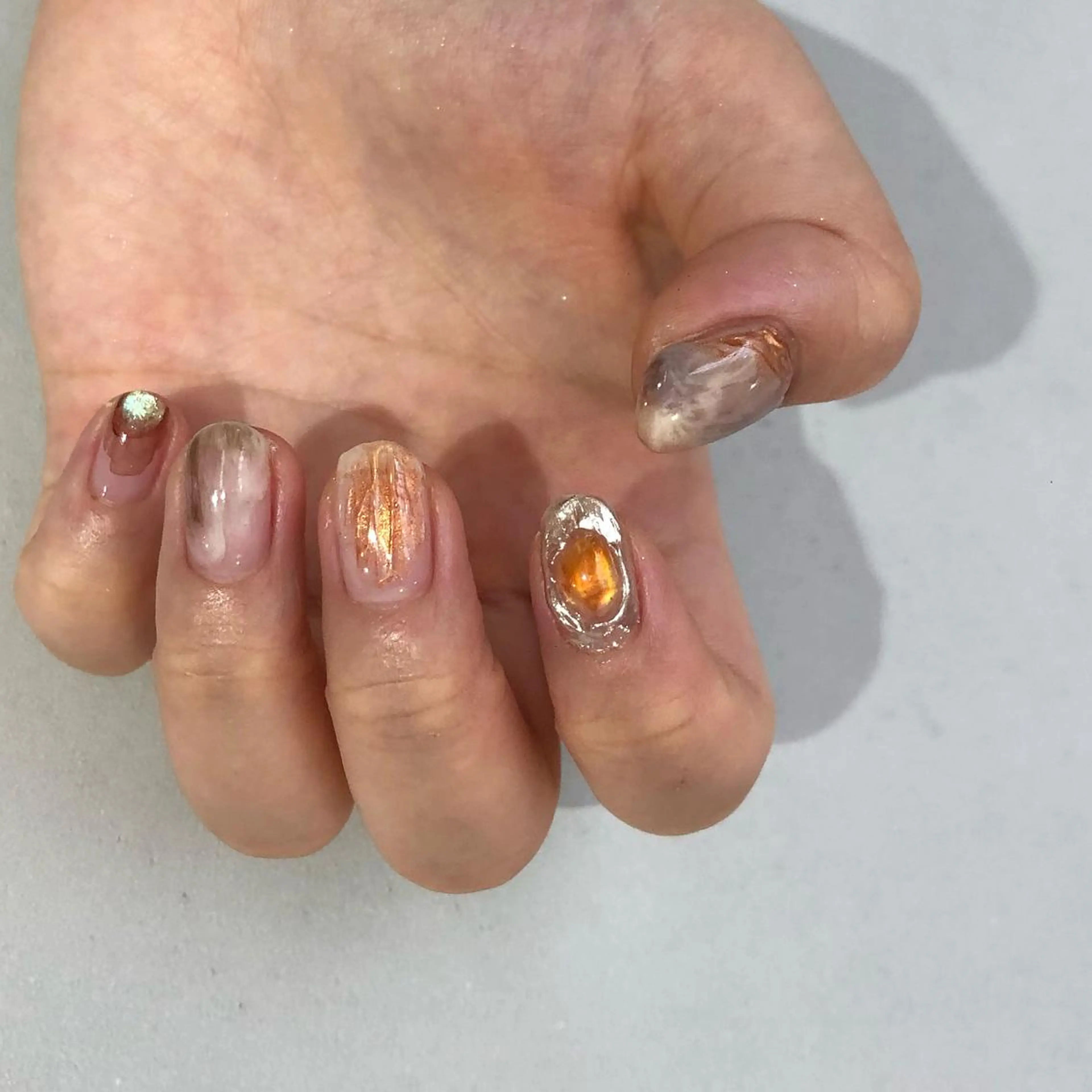 ネイル ニュアンスネイル le'a moe KONAMIのネイルデザイン