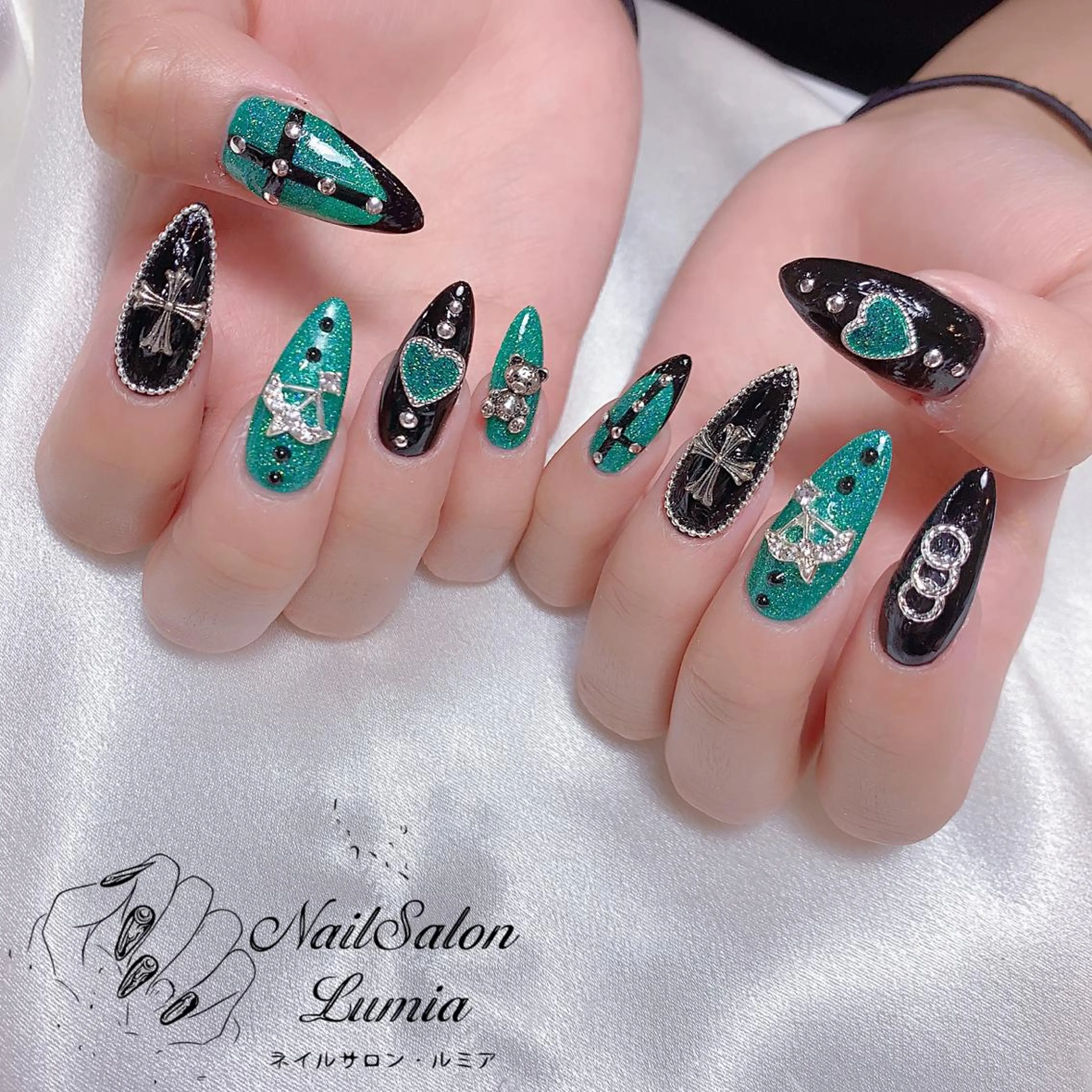 ネイル ハンドネイル ネイルサロン ルミア Lumia 店長のネイルデザイン
