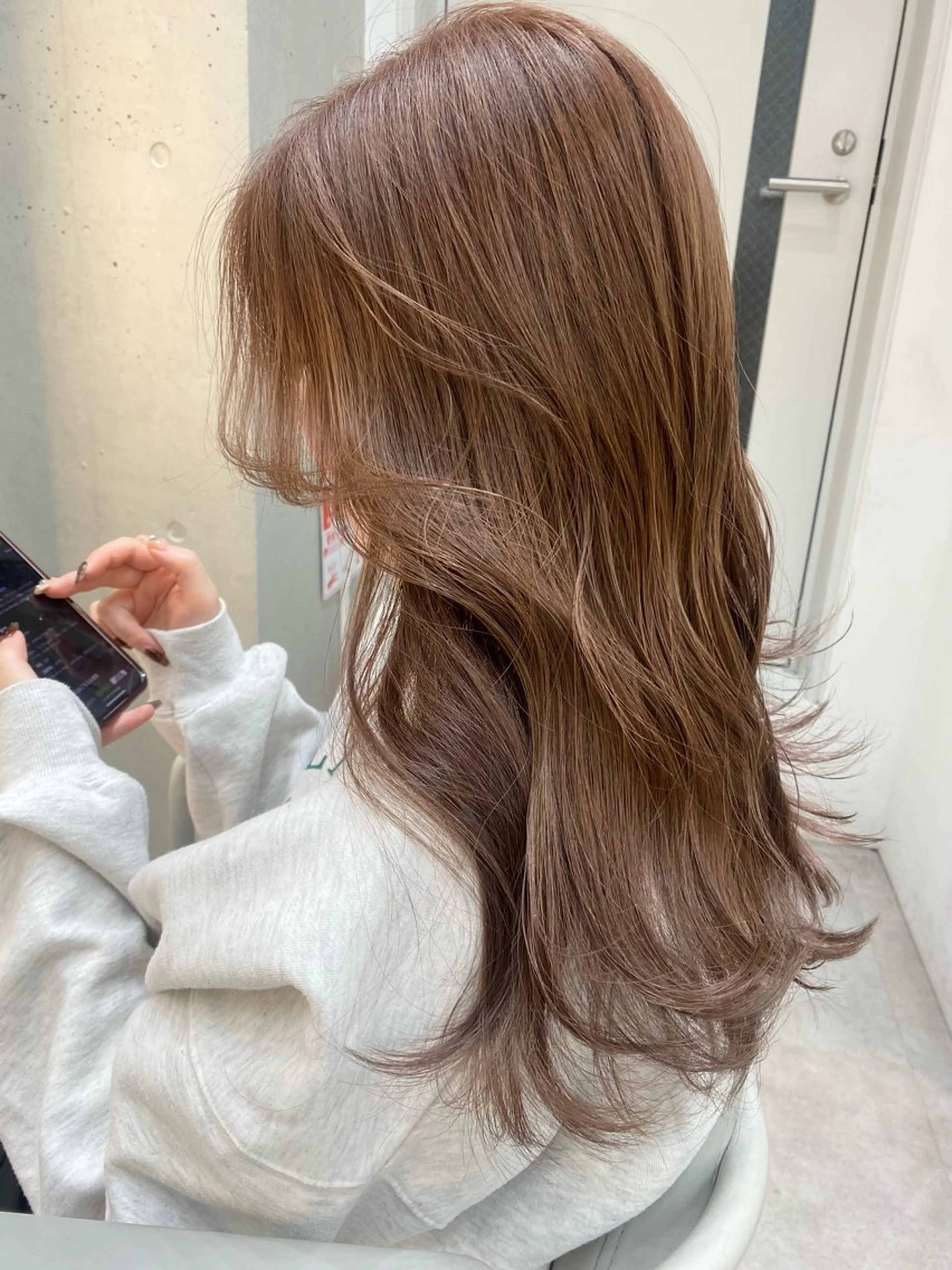 ロング ヘアカラー ma naのヘアスタイル