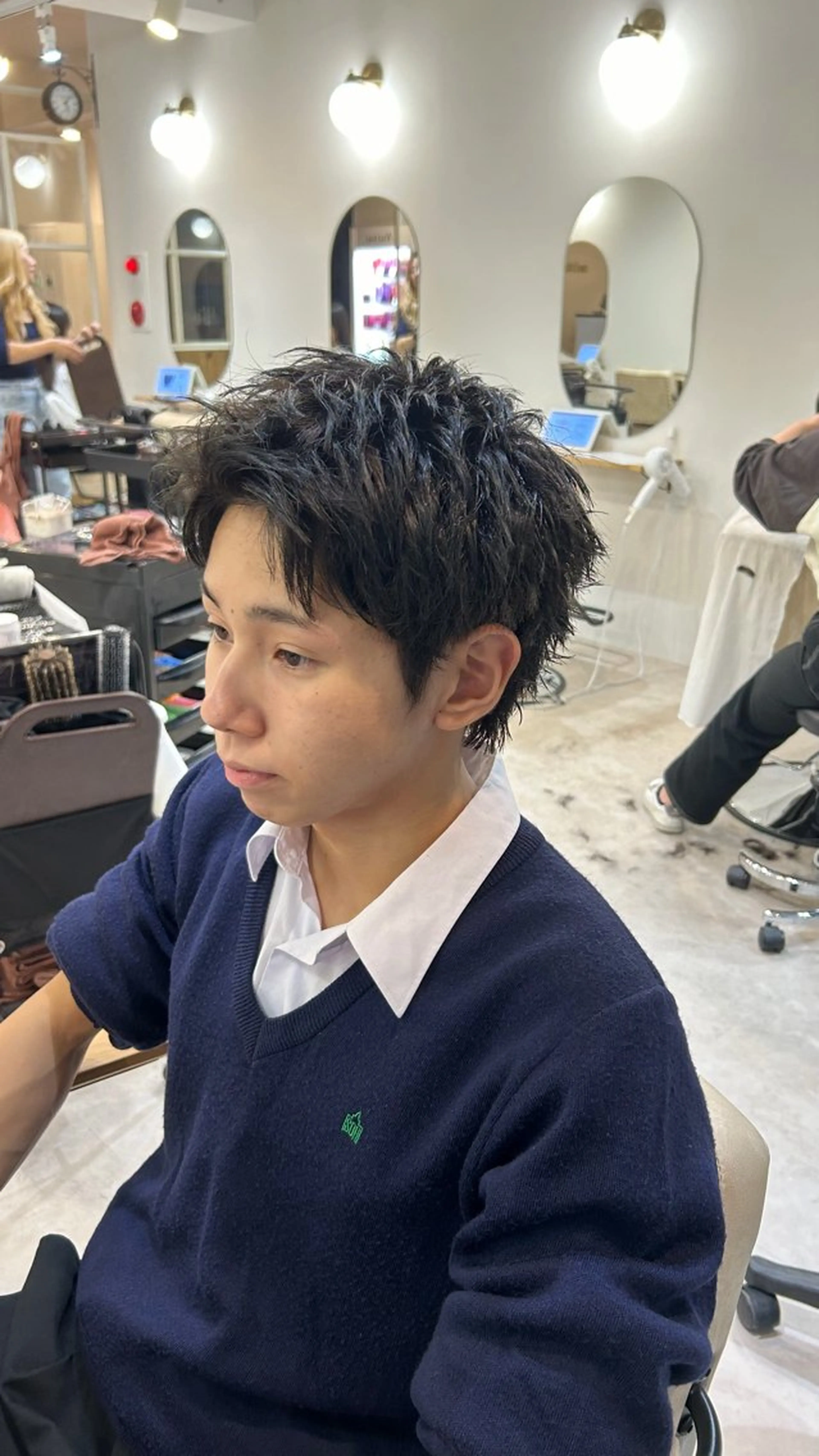 メンズ スパイキーショート カット カットとカラー ストレートとスパのヘアスタイル