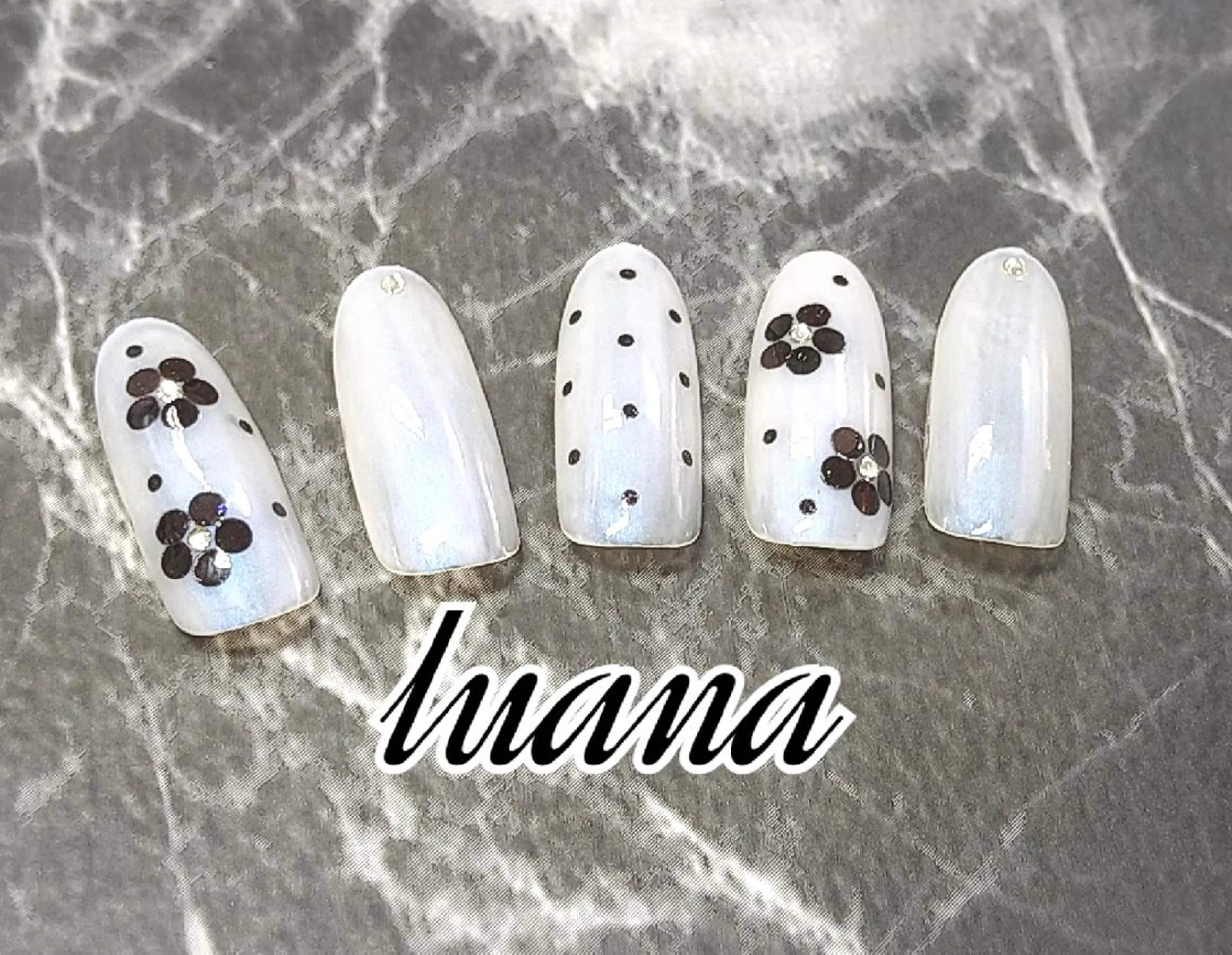 ネイル ハンドネイル LUANA  TAKAHASHIのネイルデザイン