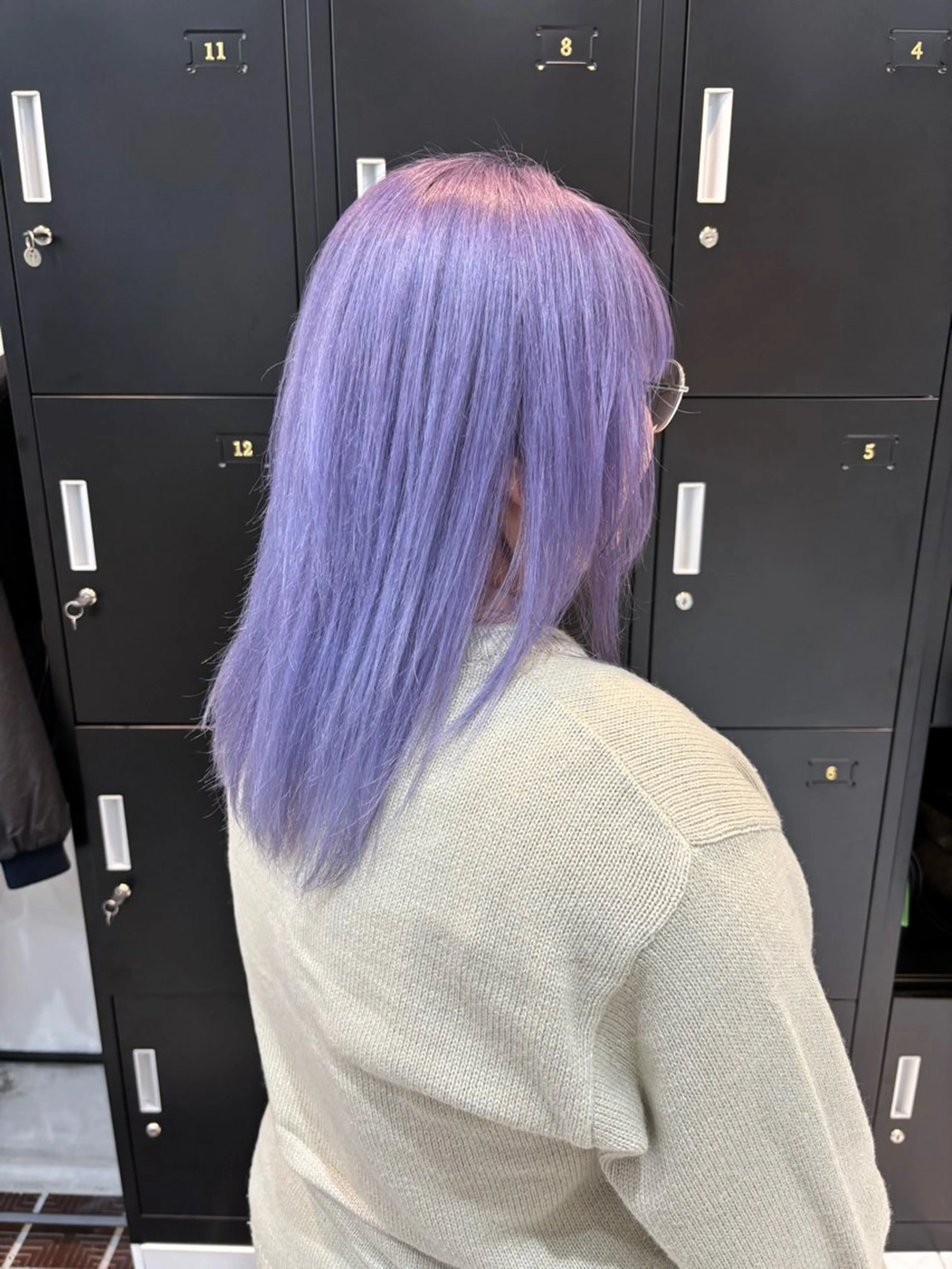 ミディアム カラー ハイトーンカラー パープルカラー ヘアカラー トリートメント ハイトーン/レイヤー /ケアブリーチ石川治のヘアスタイル