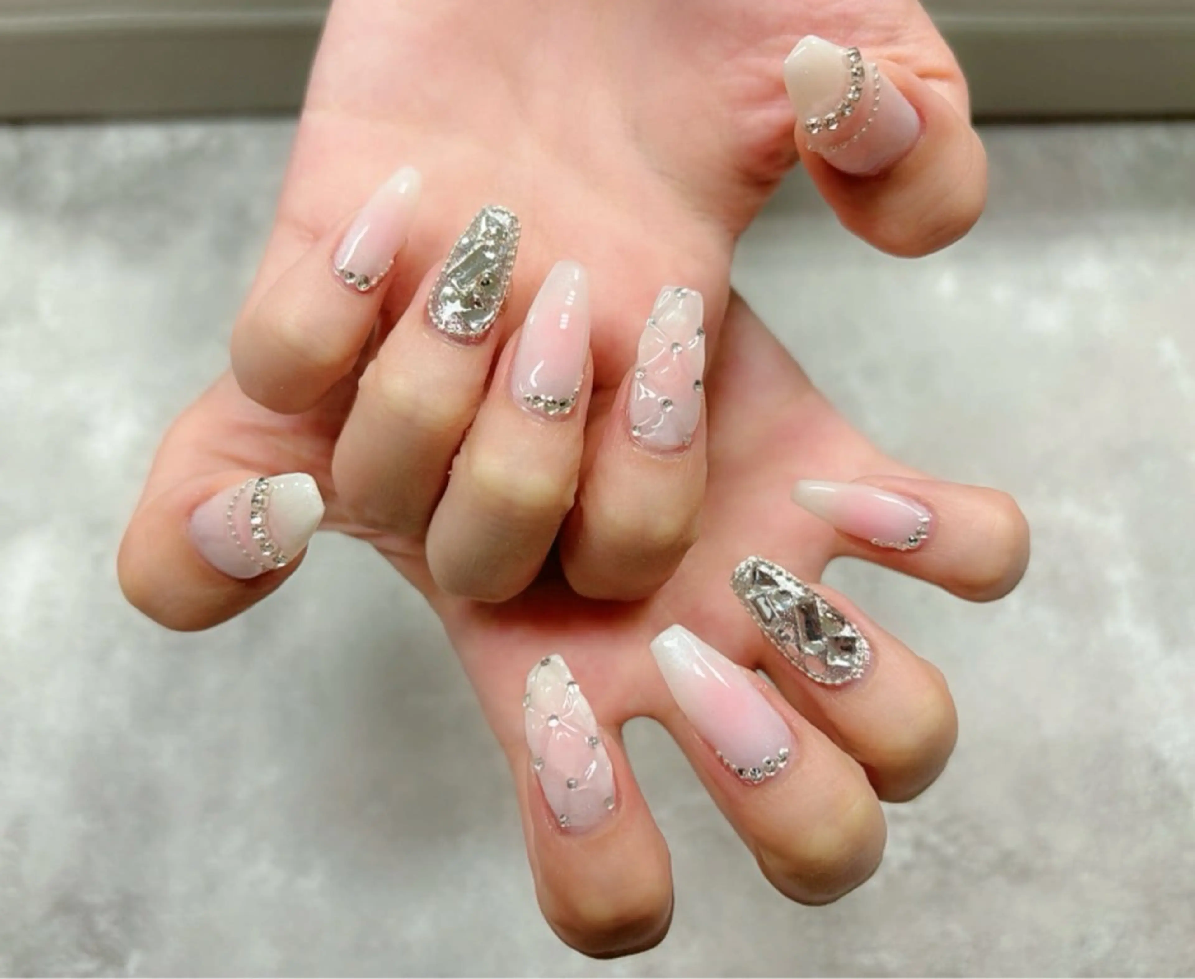 ネイル ハンドネイル protea澤本 凜のネイルデザイン