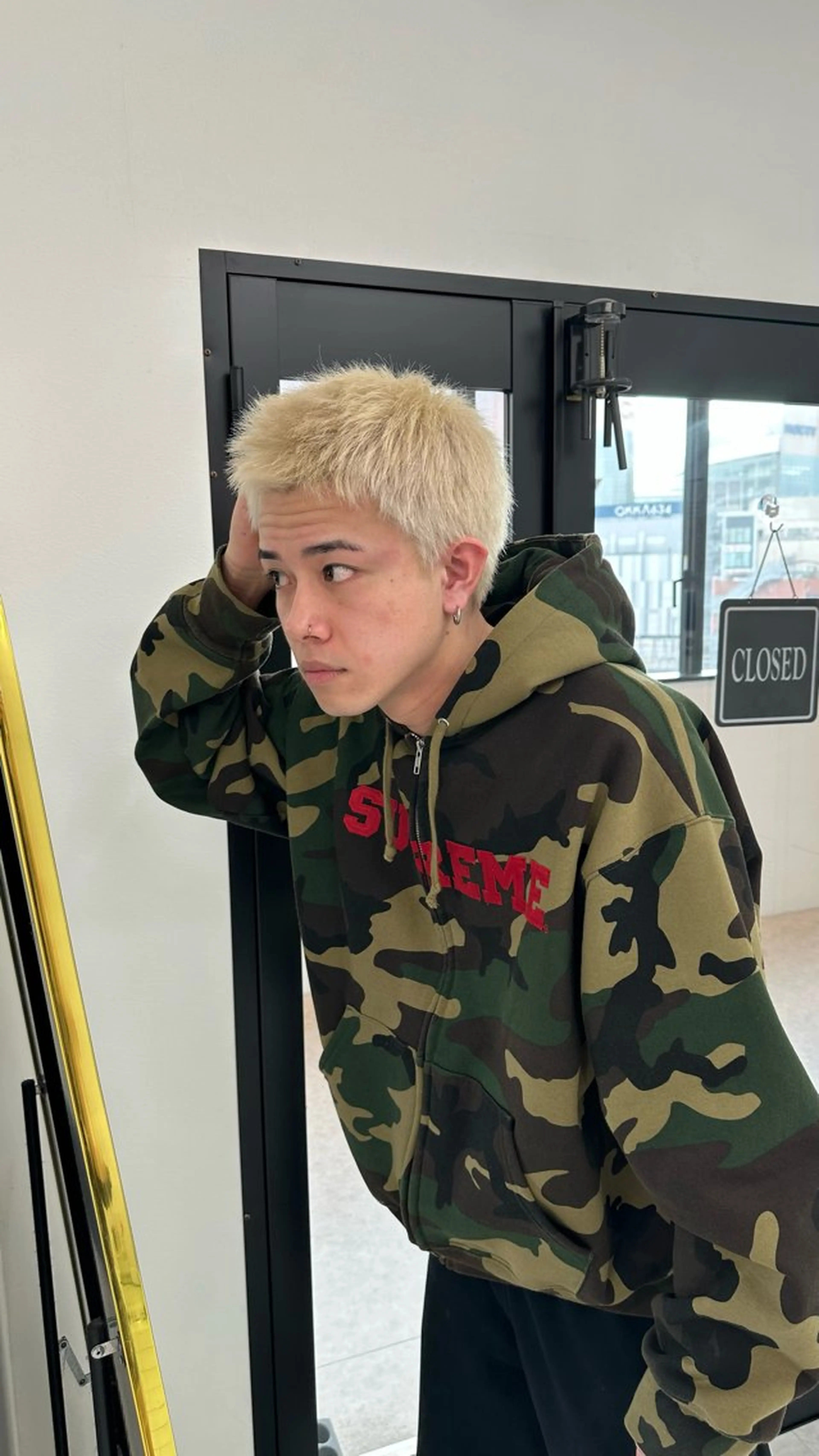 メンズ ヘアカラー トリートメント 💎艶々ハイトーン MOE💍🤍のヘアスタイル