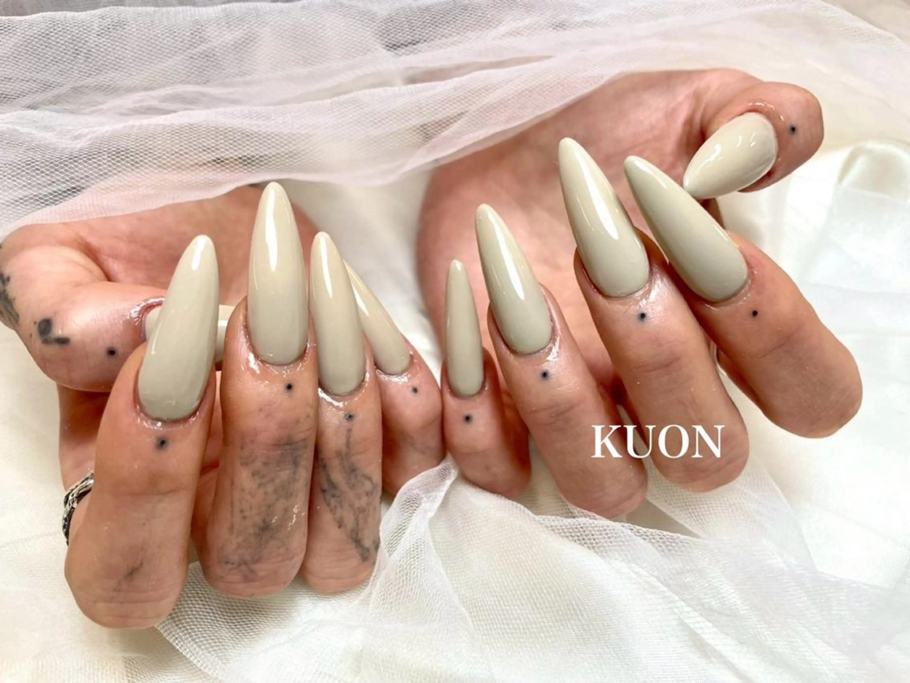 ネイル ロングネイル ハンドネイル yuka / KUONのネイルデザイン