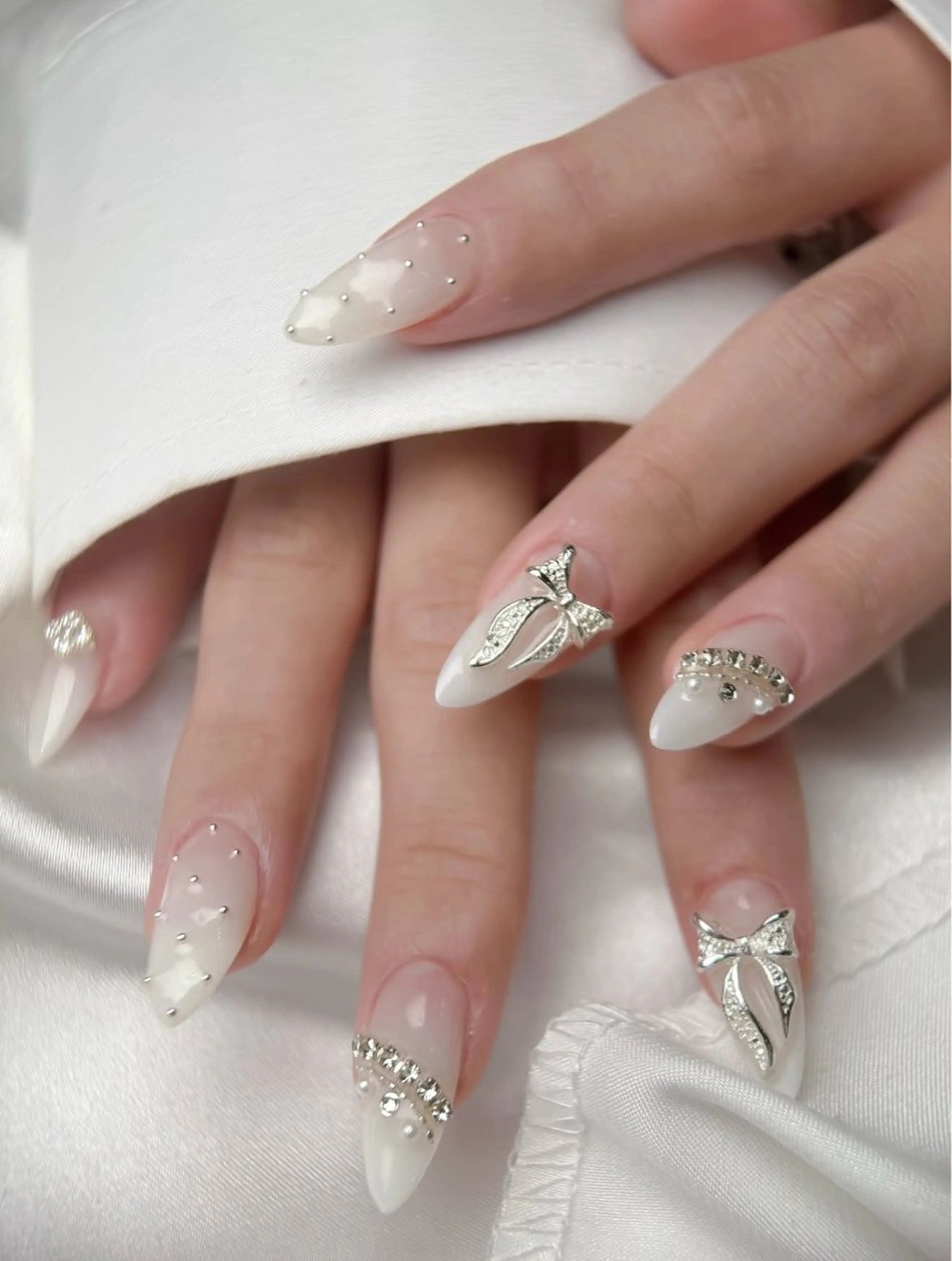 ネイル フレンチネイル グラデーション マグネットネイル ミラーネイル yurinail所属・yuri nail 高田馬場のネイルデザイン