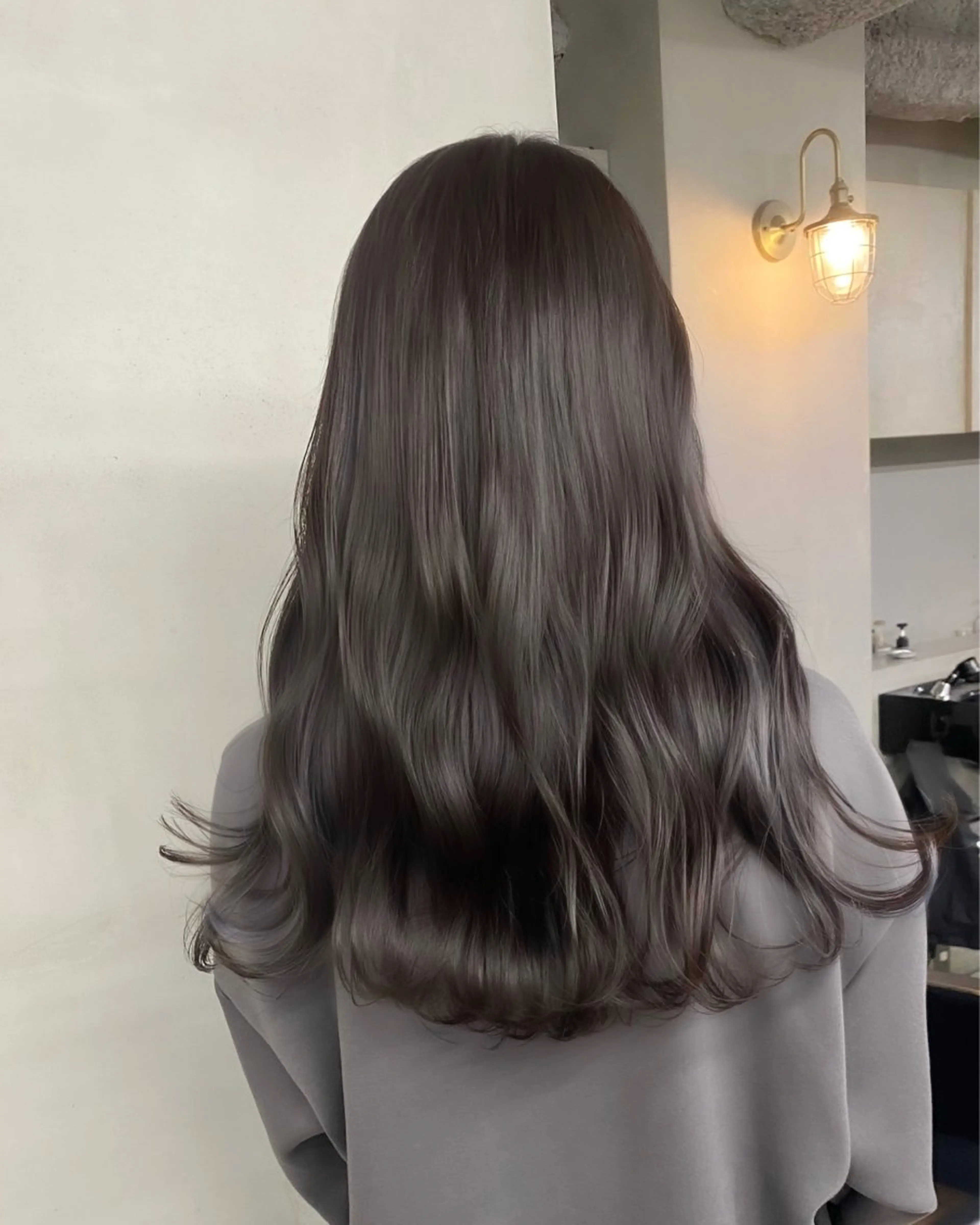 ミディアム カラー カット ヘアカラー トリートメント ヘアセット 新宿/韓国ヘア/ 髪質改善ストレートのヘアスタイル