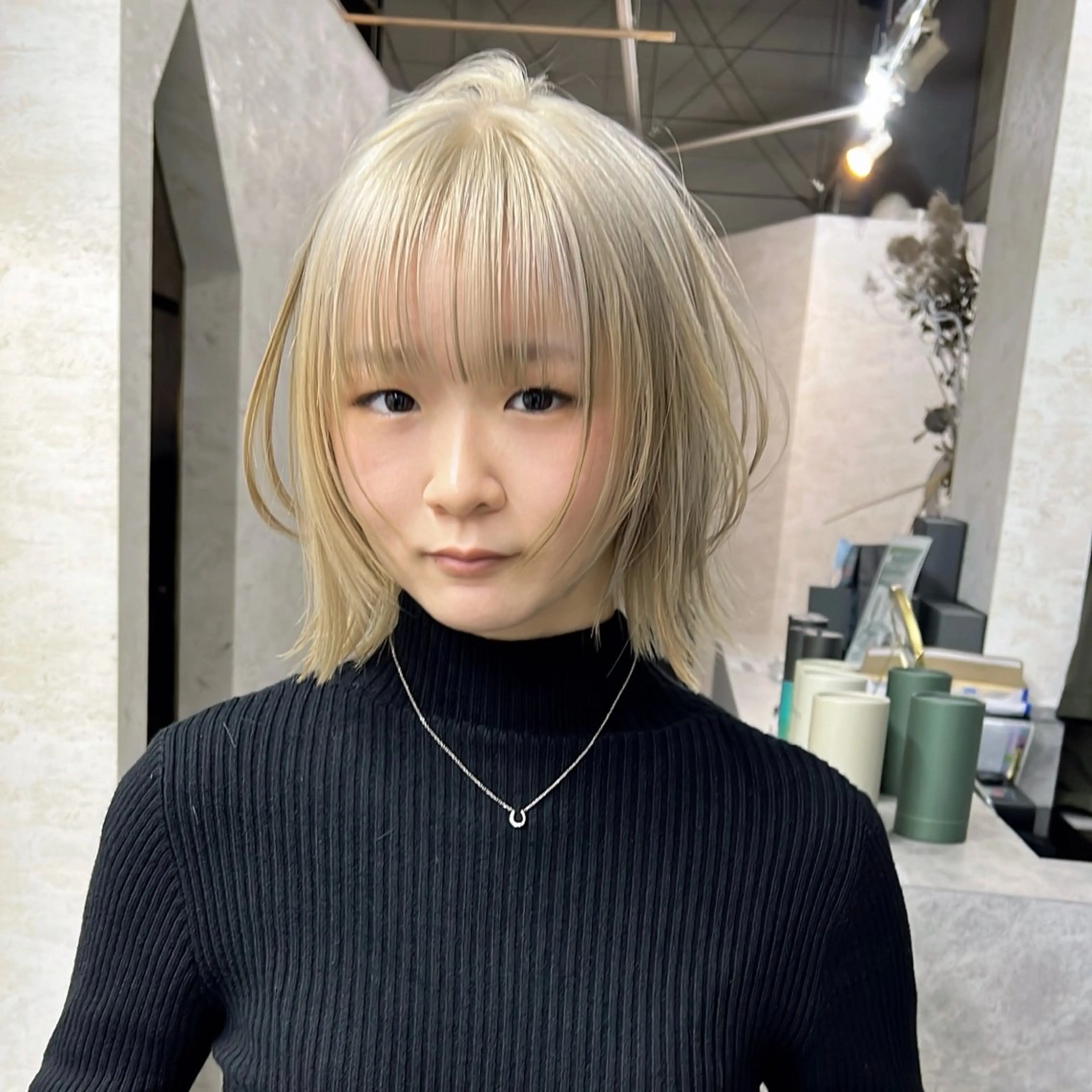 セミロング エクステ・レイヤ ーカット松下宗翔のヘアスタイル
