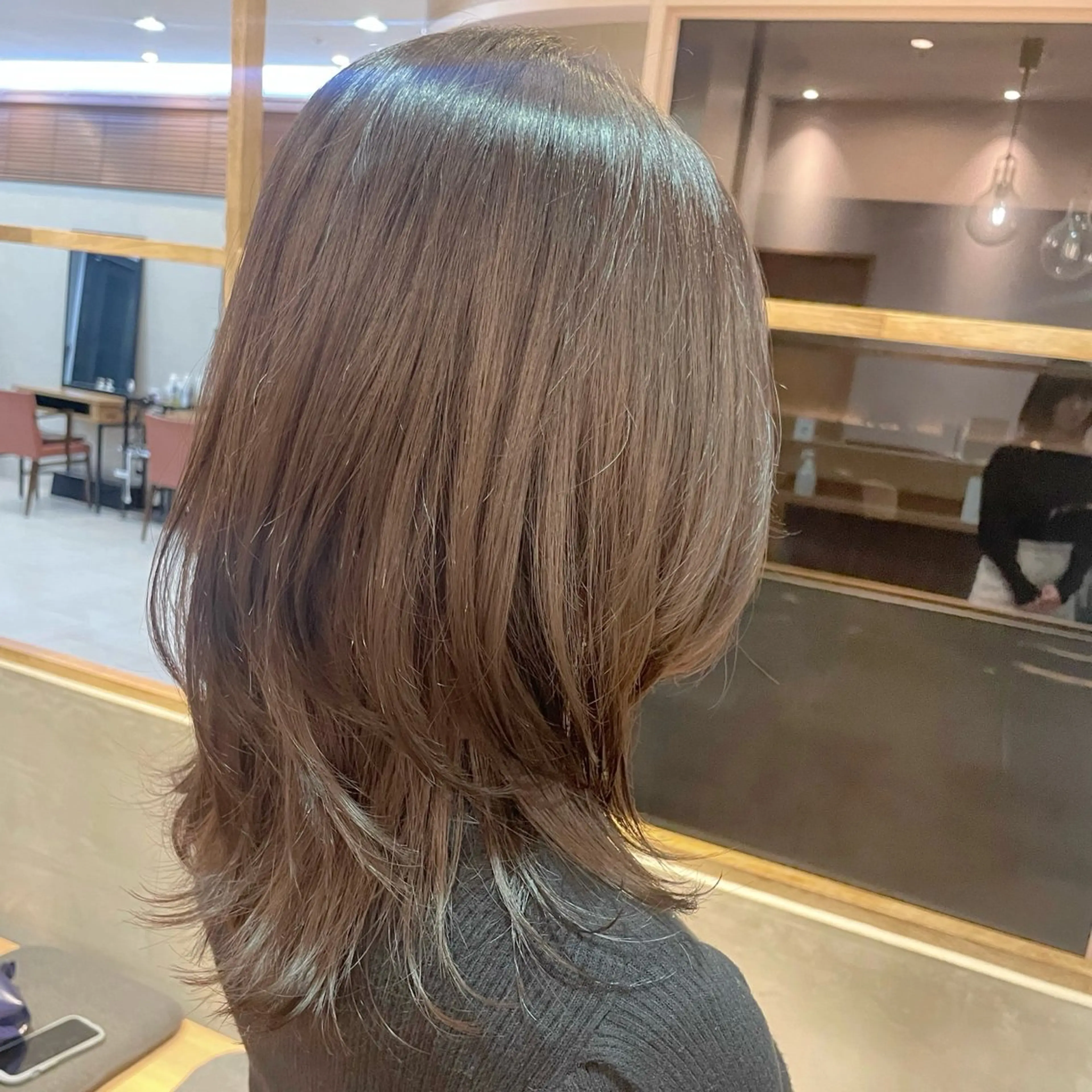 ミディアム カラー ベージュカラー ブラウンカラー ブラウンベージュ ラベンダーカラー ナチュラルブラウン ヘアカラー トリートメント 顔まわり/レイヤー/ 透明感/まいな🥨のヘアスタイル