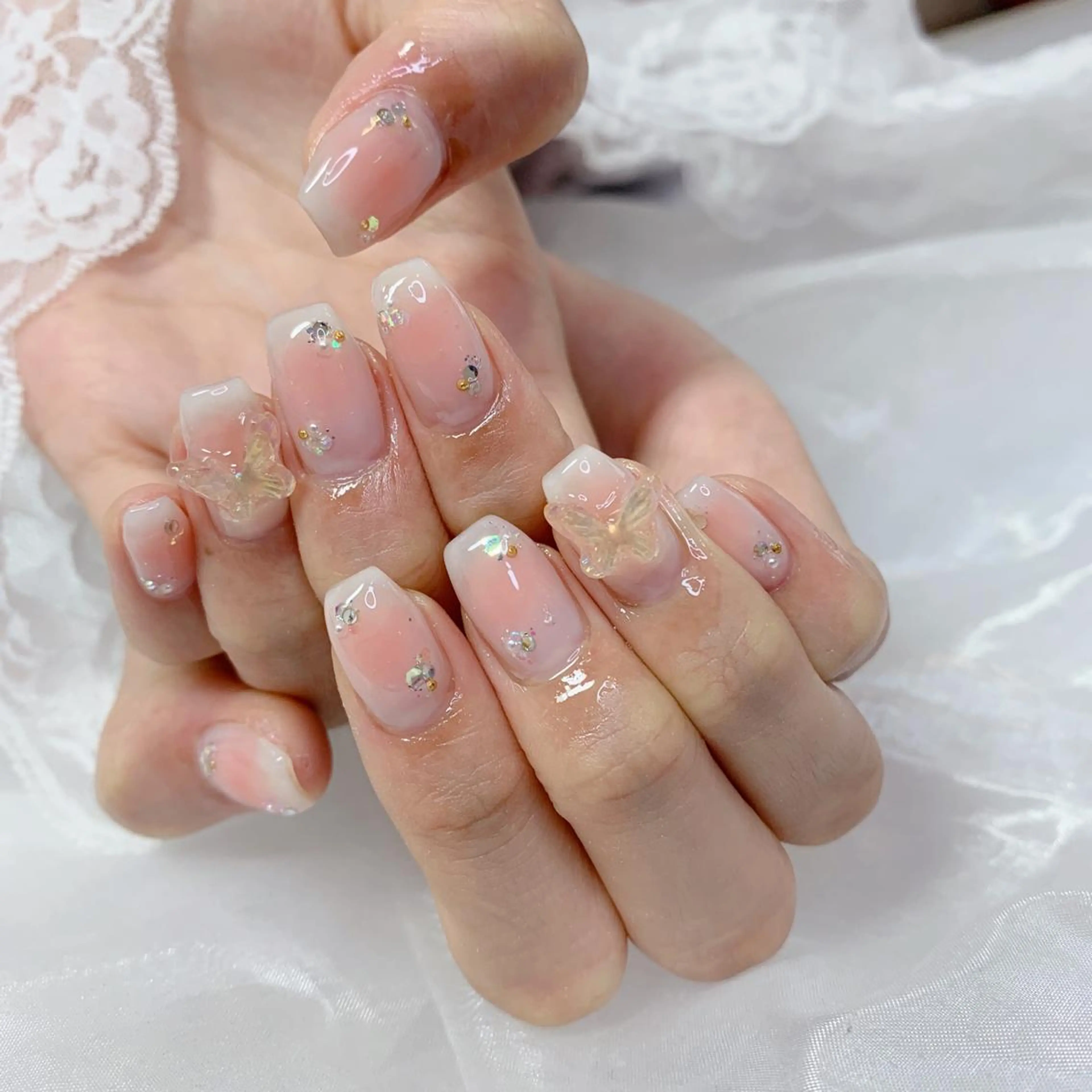 ネイル ハンドネイル La neige* yuki 🥯🍑のネイルデザイン