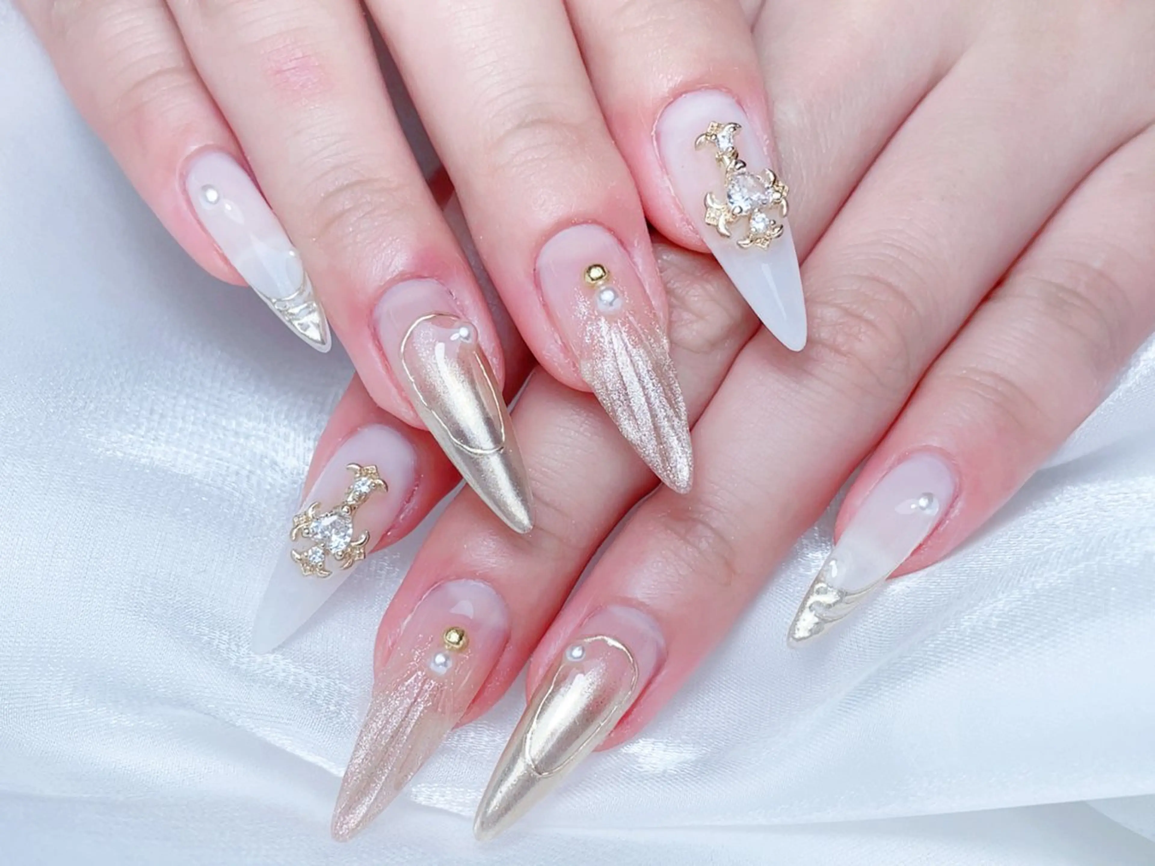 ネイル ハンドネイル M🌷nail 長さだし専門店のネイルデザイン