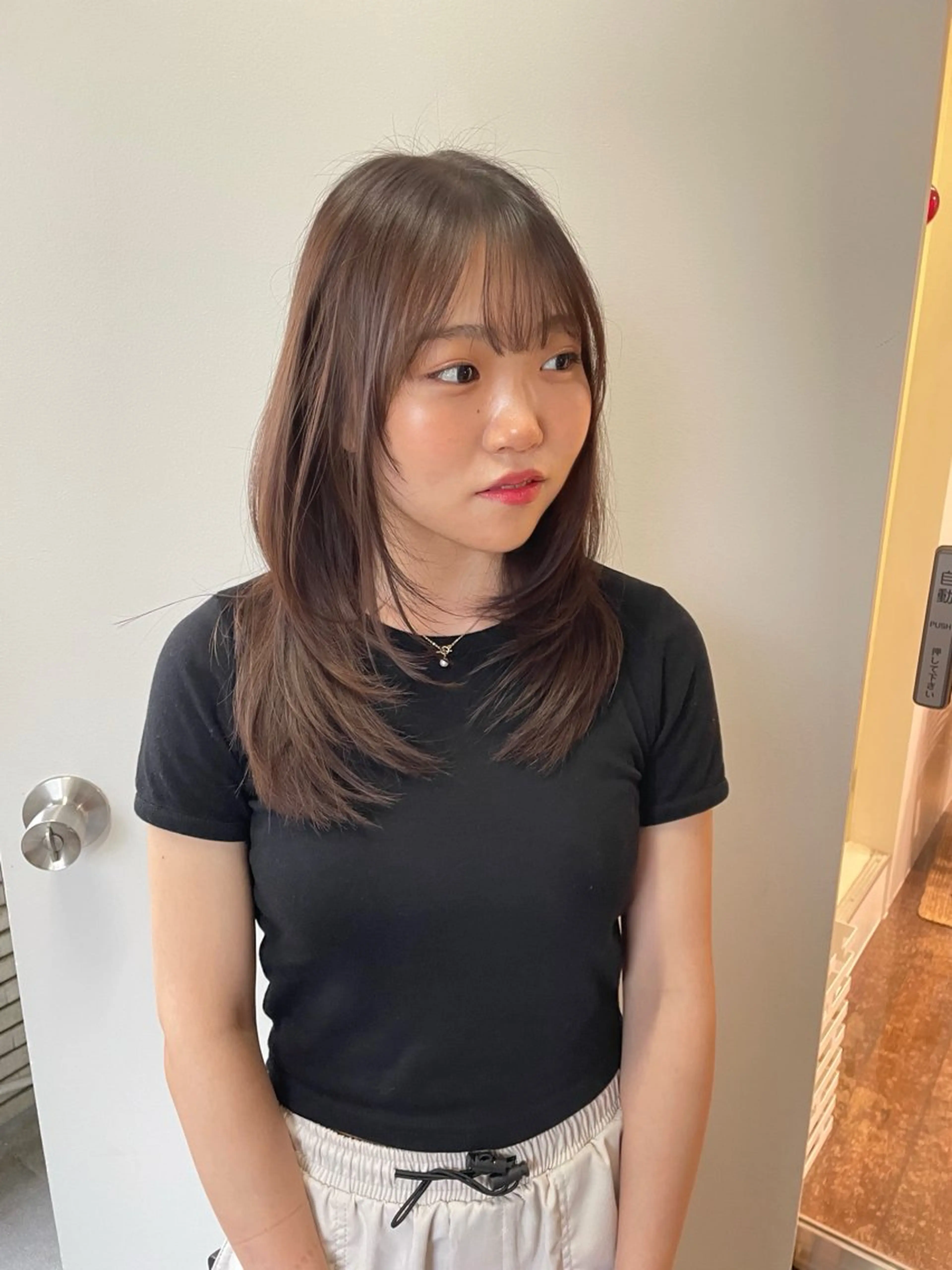 ミディアム カラー レイヤーカット カット ヘアカラー トリートメント レイヤーカット🎀 kanaのヘアスタイル