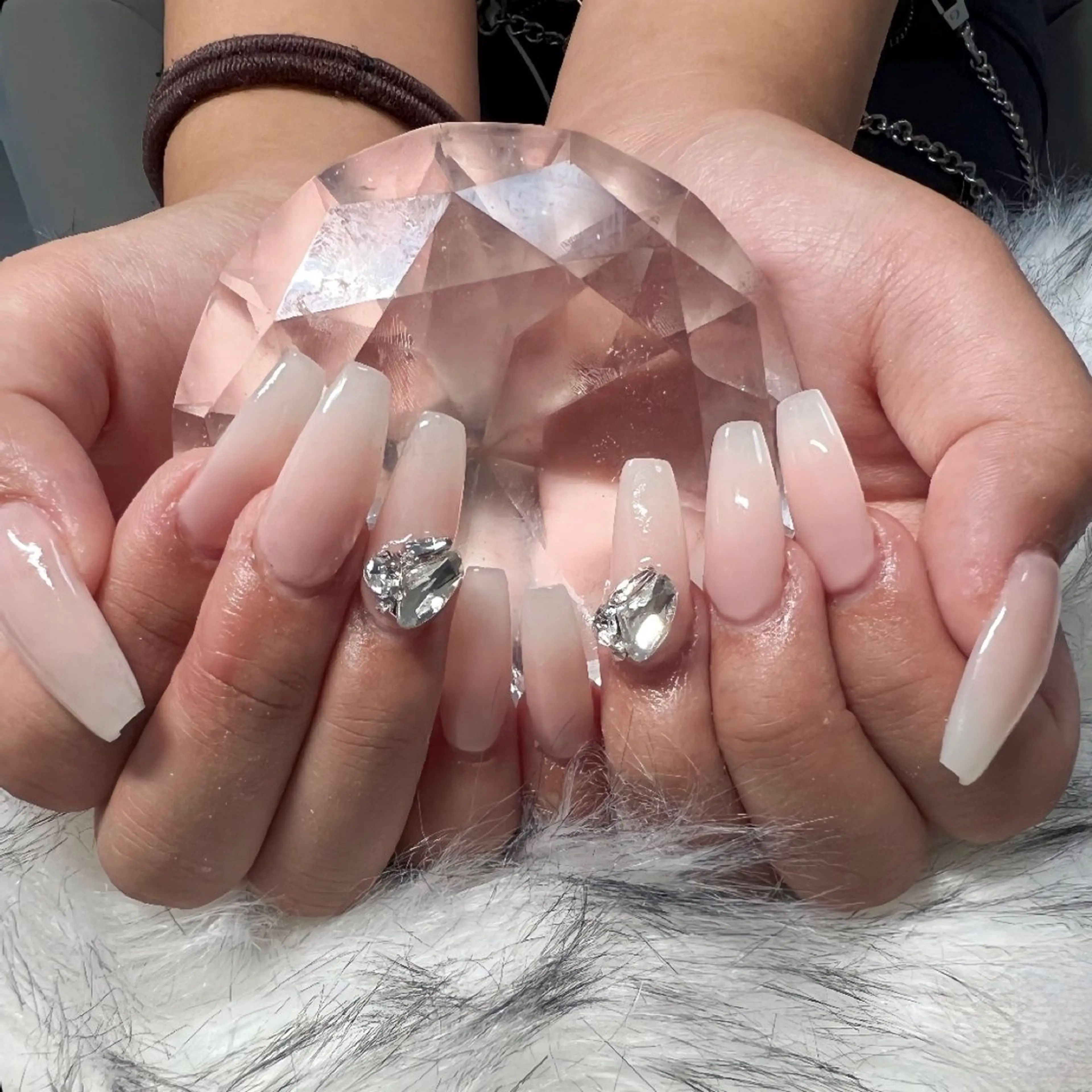 ロング ハンドネイル mao .のネイルデザイン