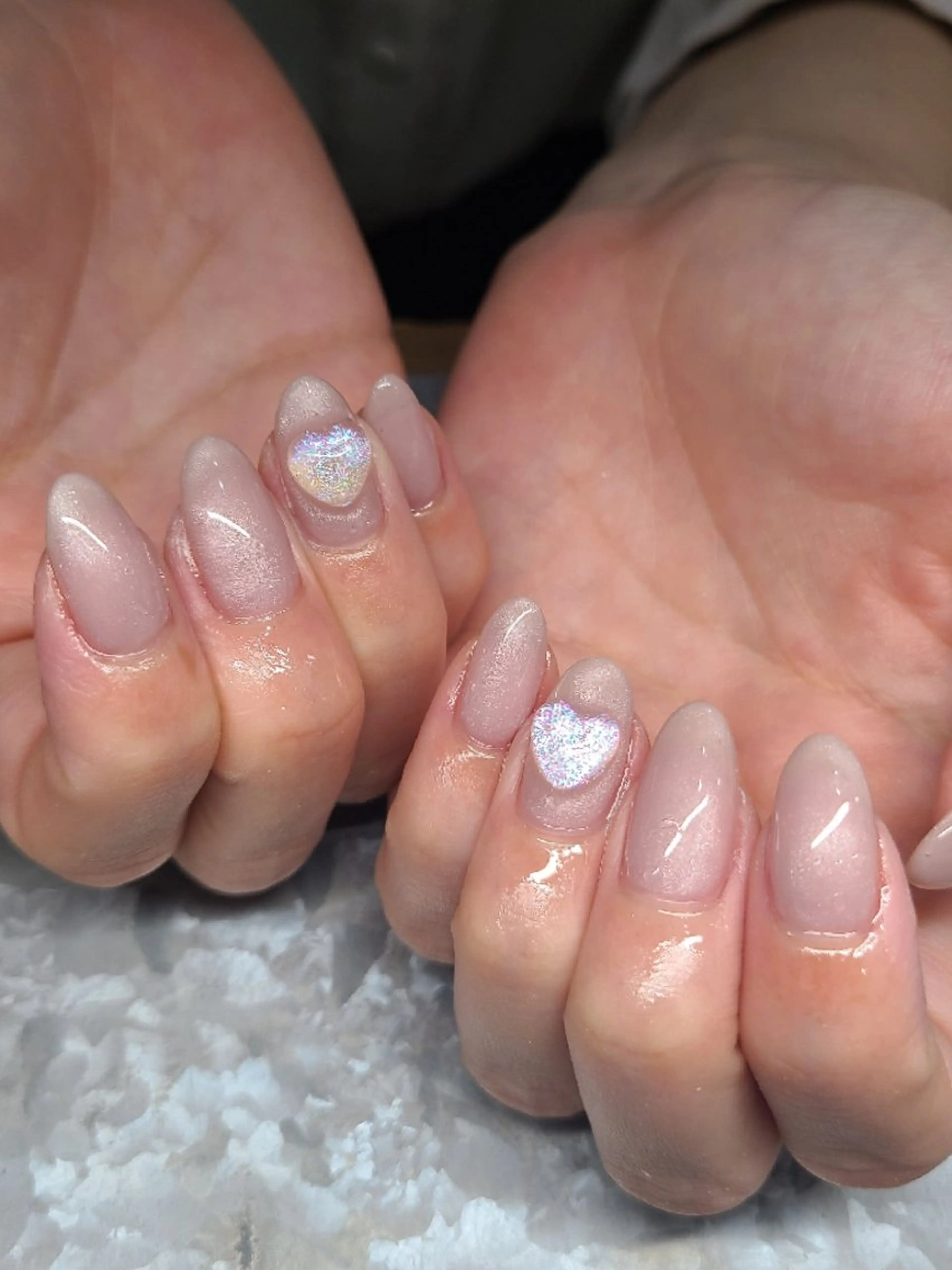 ネイル ハート ラメ(グリッター) シンプルネイル ハンドネイル 13日3980円‼️ マグもデザインも◎のネイルデザイン