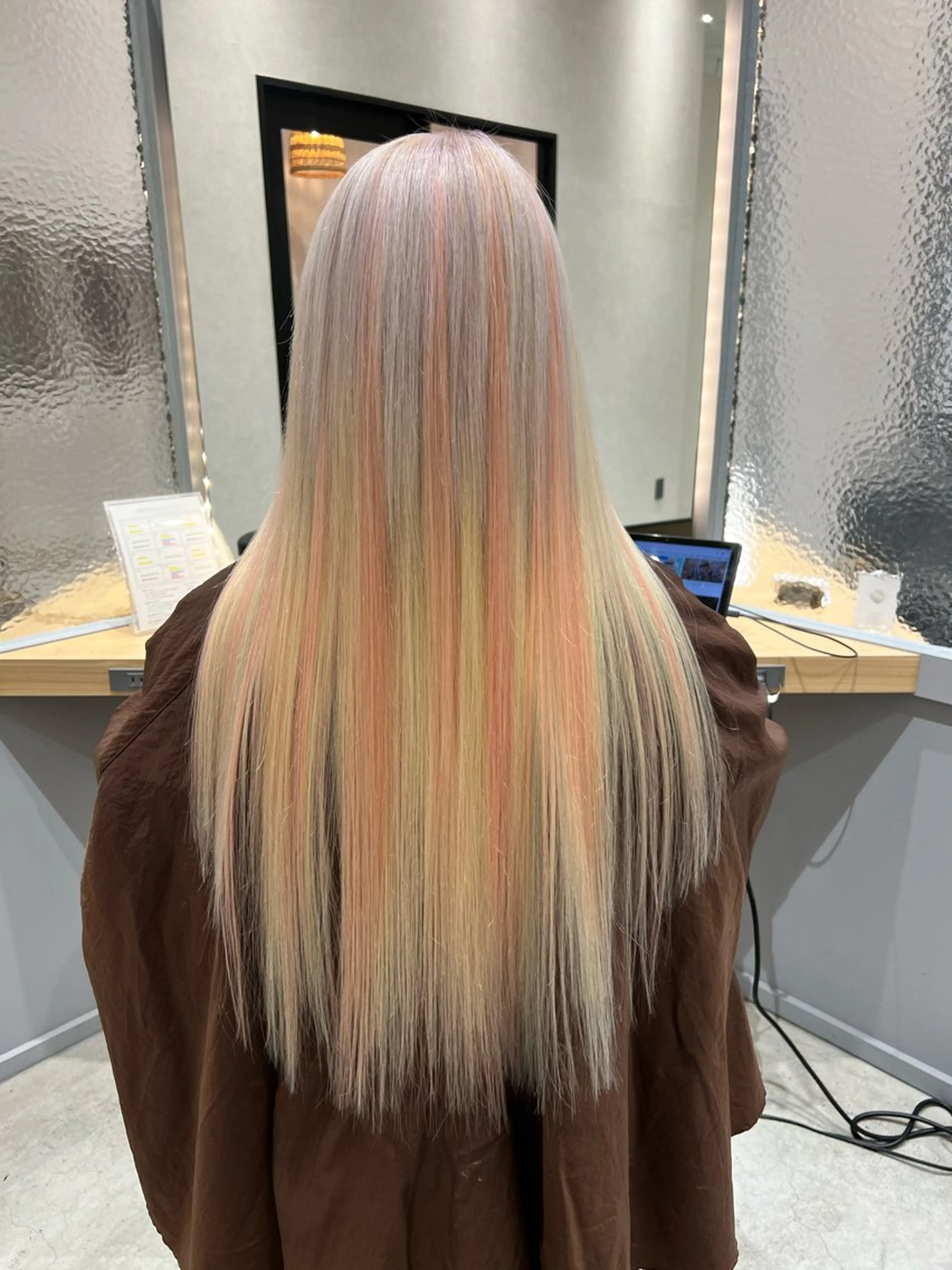 ロング カット ヘアカラー エクステ 小池 夏美のヘアスタイル