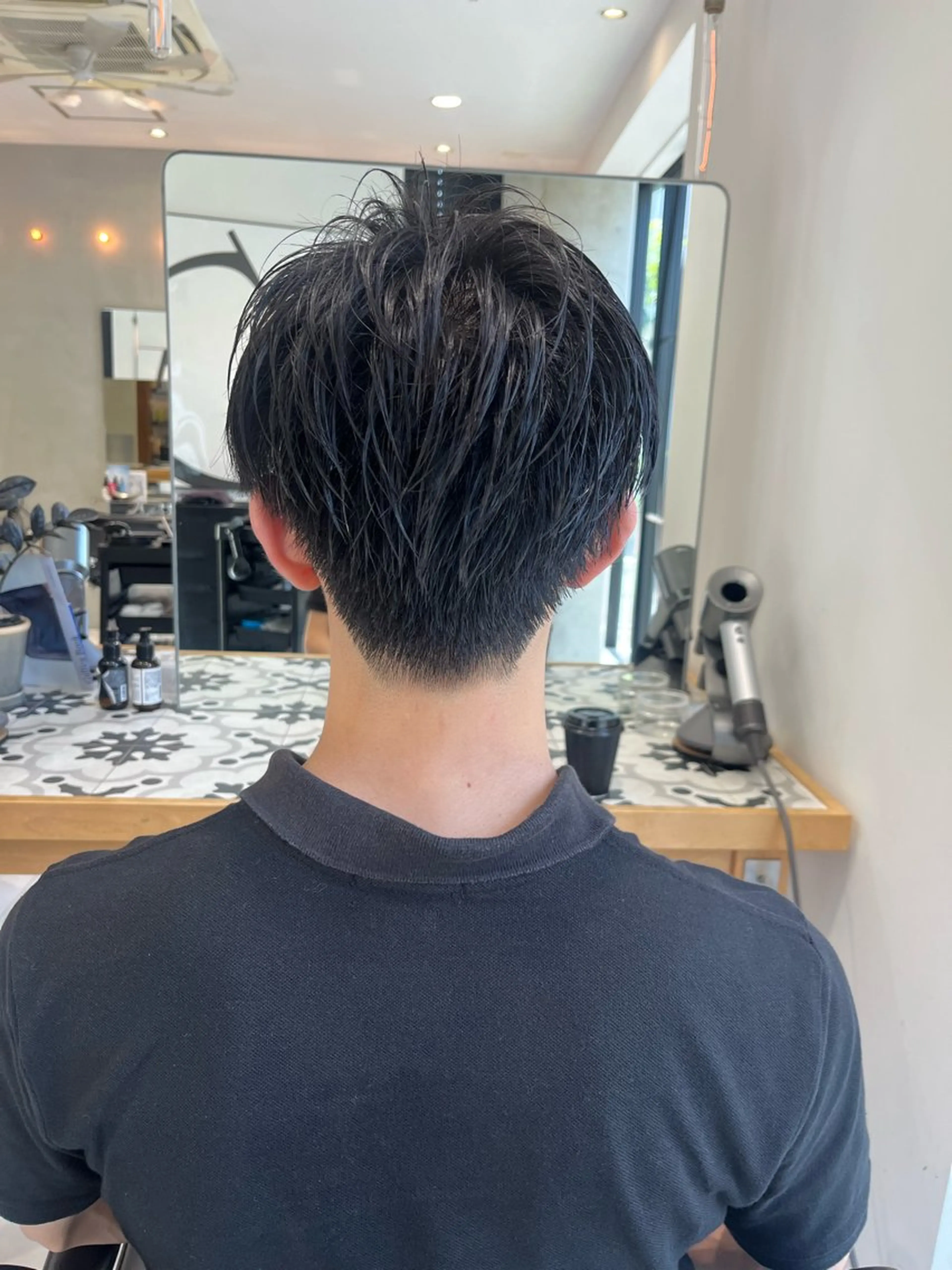 ショート メンズ ナミ🩶暗髪/暖色 ❤️/透明感/縮毛のヘアスタイル