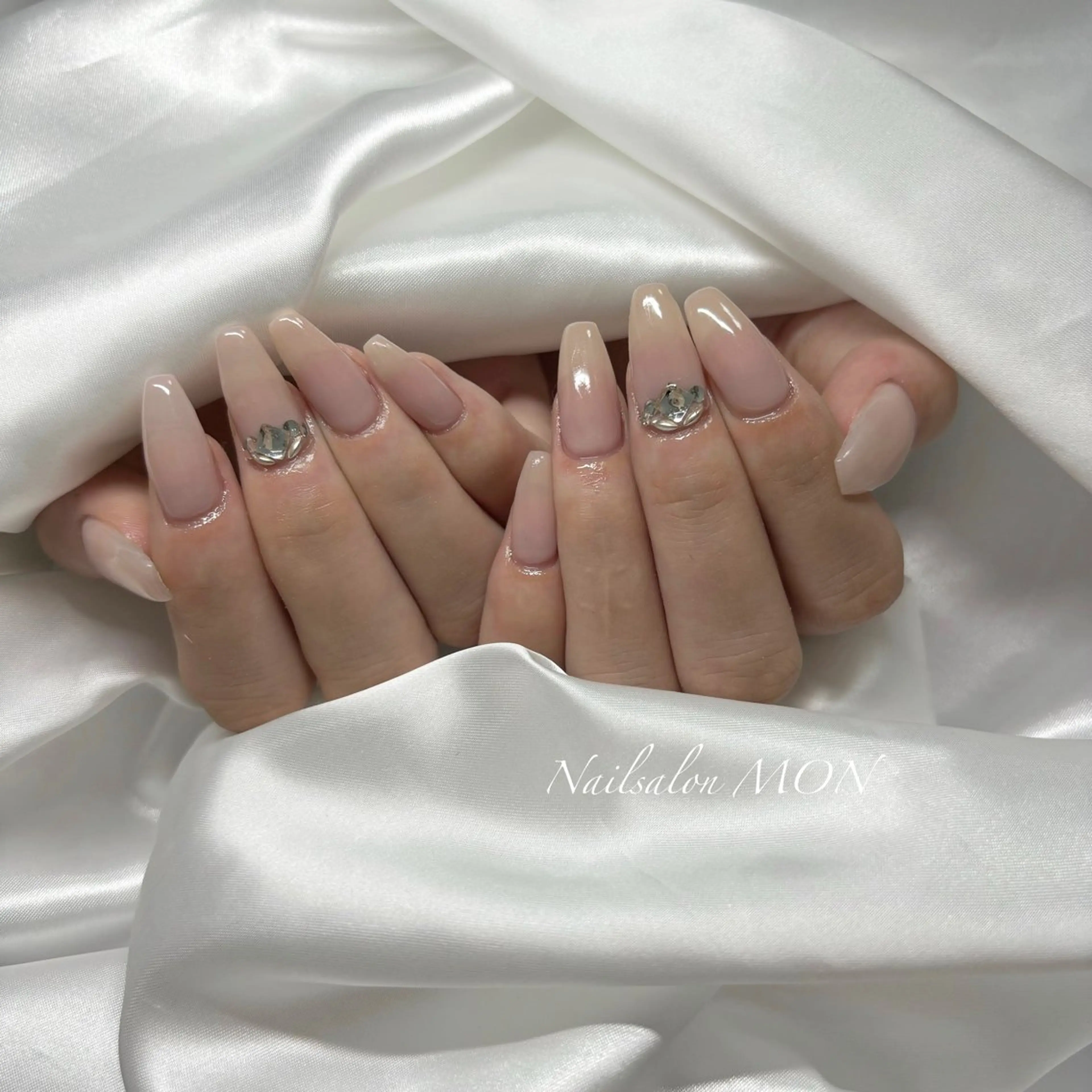 ネイル ジェルネイル ハンドネイル Nailsalon MONのネイルデザイン