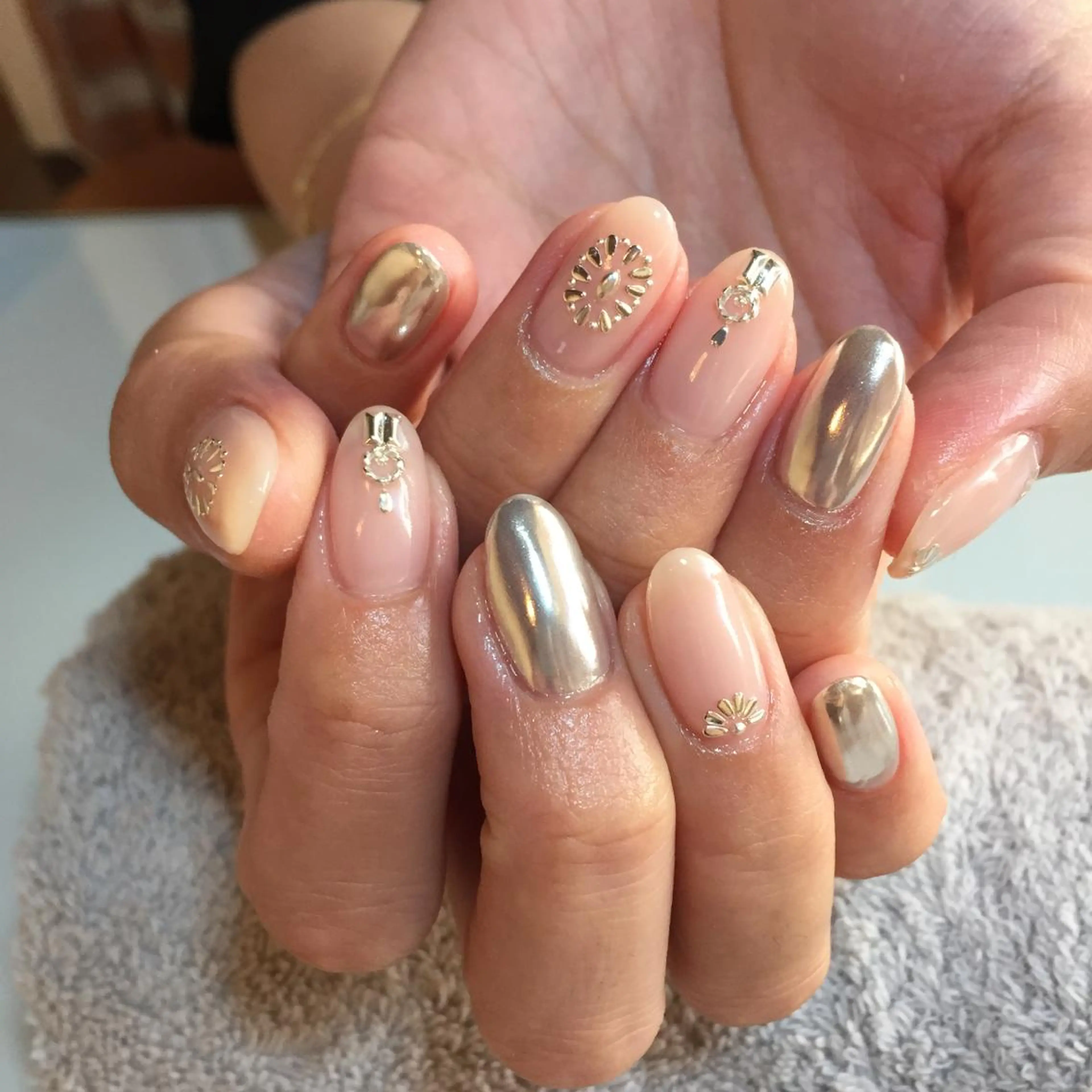 ネイル ミラーネイル g-up nail所属・米田 律子のネイルデザイン