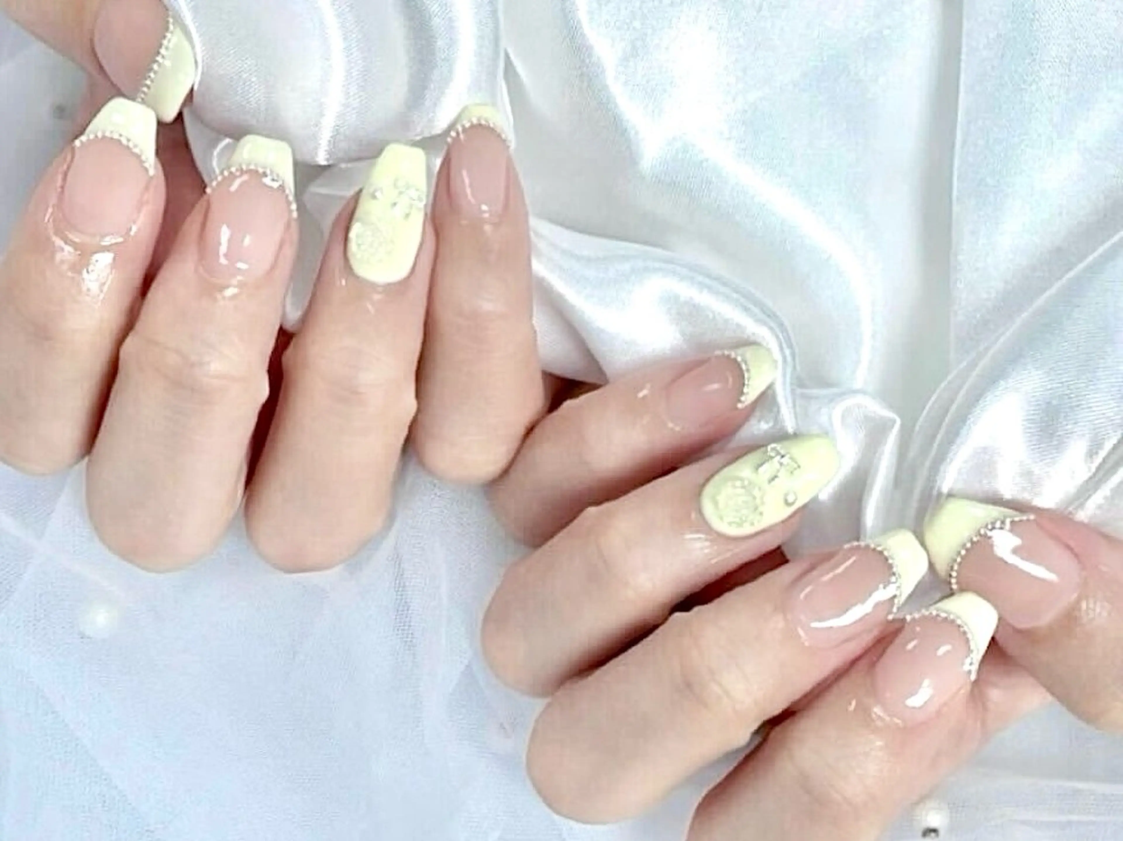 ネイル アートネイル ジェルネイル マグネットネイル ニュアンスネイル パラジェル ハンドネイル Nail Neige🐈🌙のネイルデザイン