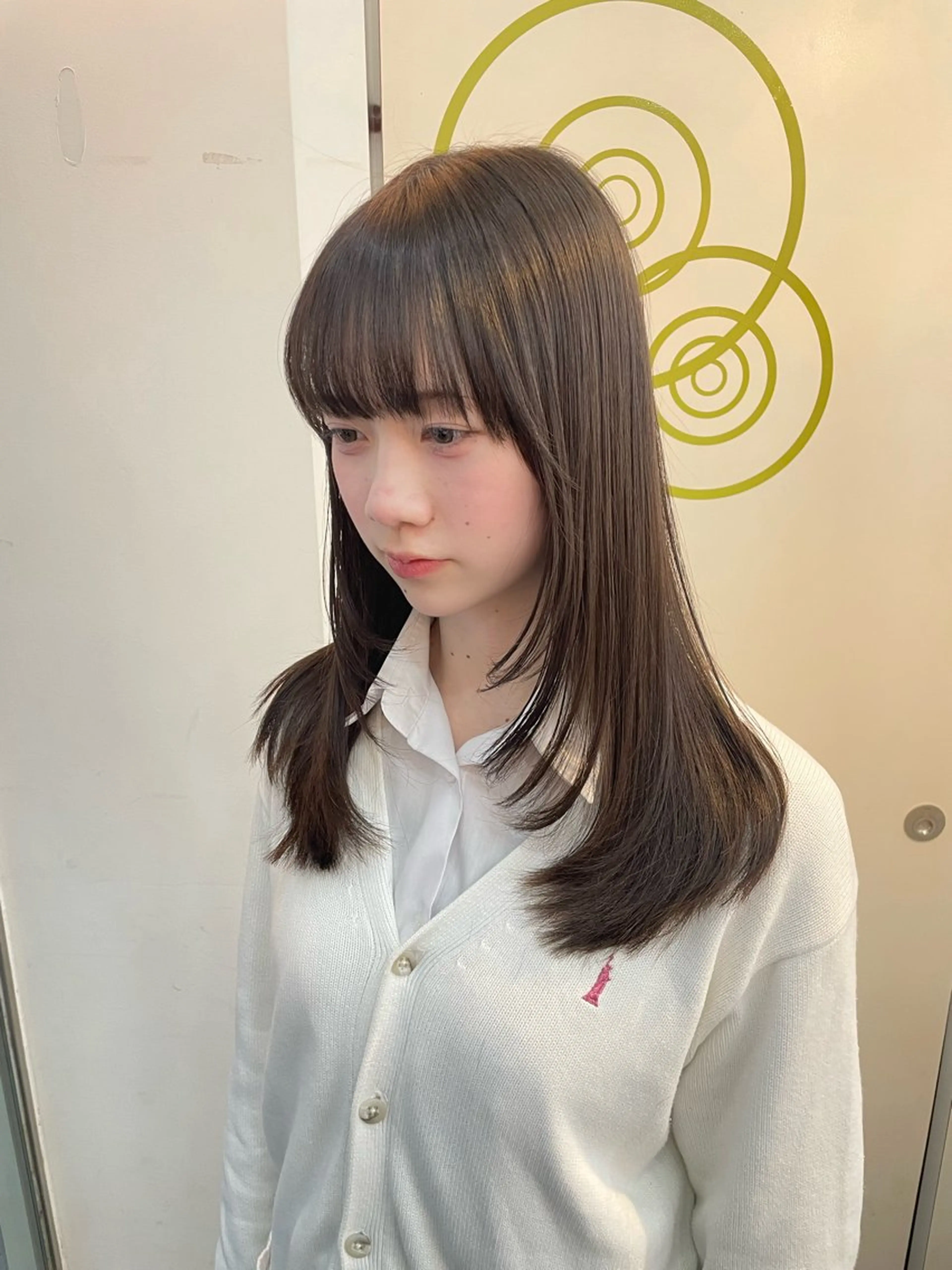 セミロング 顔まわりレイヤー 顔周りカット ハッシュカット 髪質改善 韓国風ヘア 艶髪韓国レイヤー 🇰🇷✨小清水✨のヘアスタイル