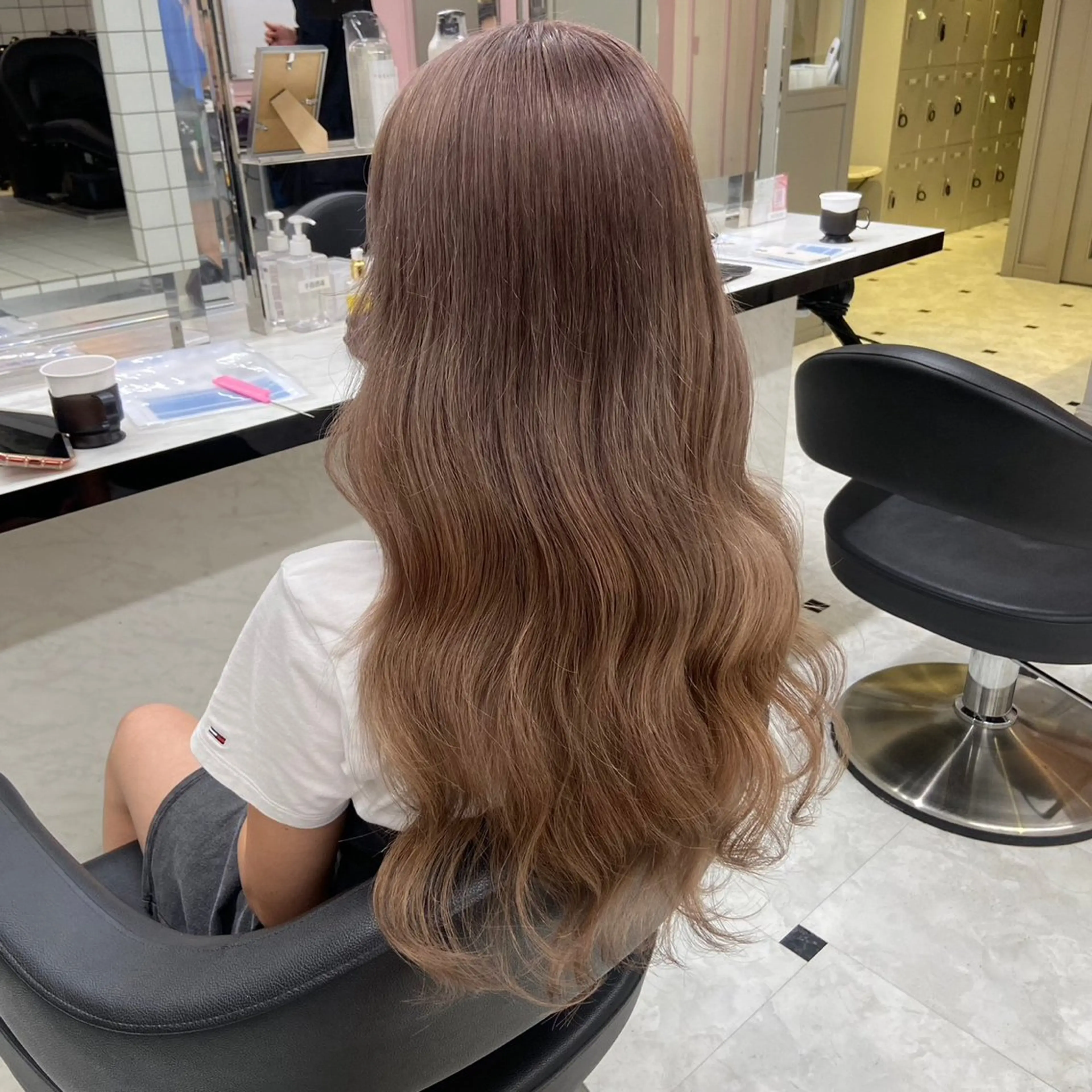 ロング カラー ヘアアレンジ 韓国レイヤー&ピンク 艶髪🩶maikoのヘアスタイル