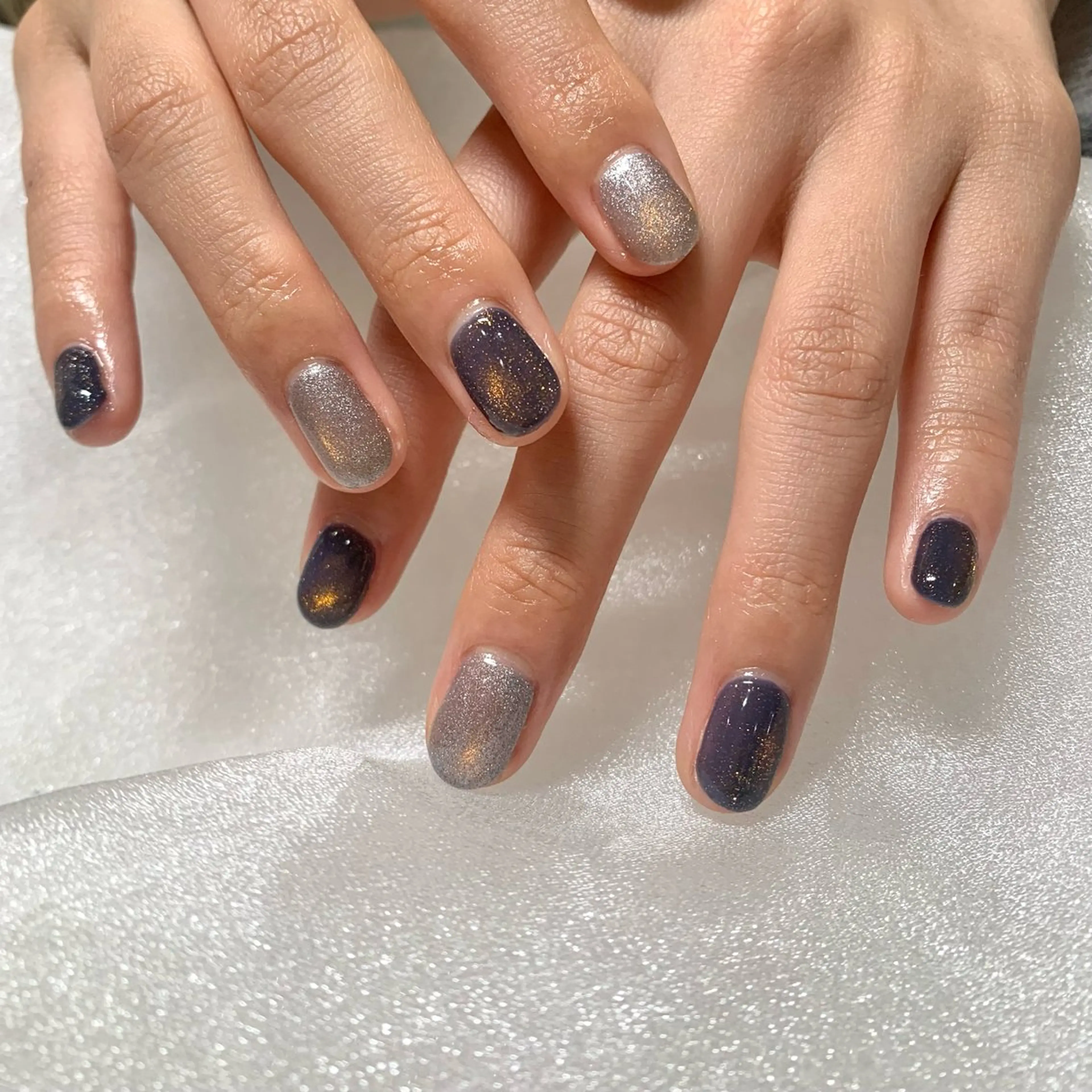 ネイル マグネットネイル ハンドネイル chika .のネイルデザイン