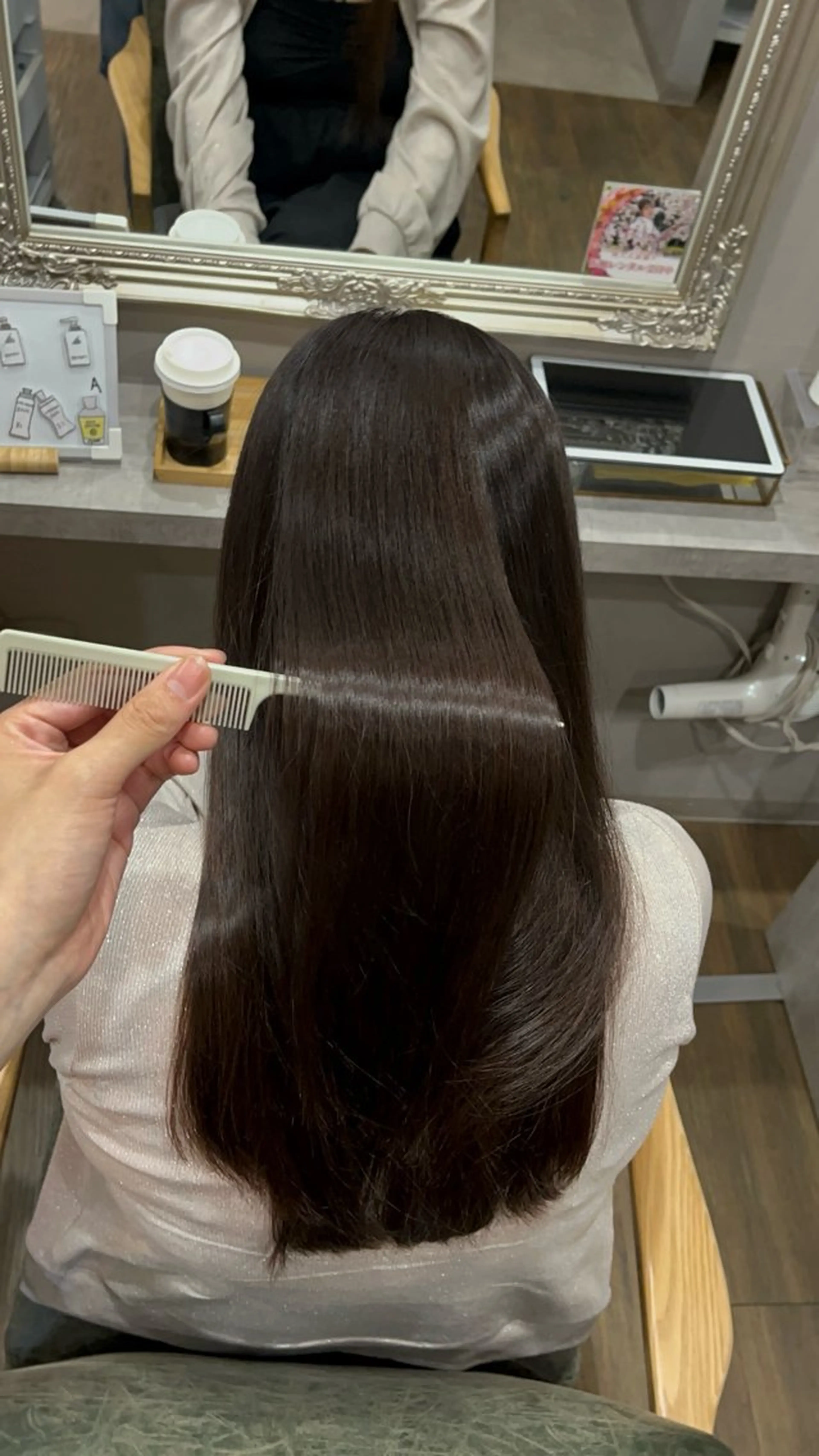 ロング カラー 阪口 萌のヘアスタイル