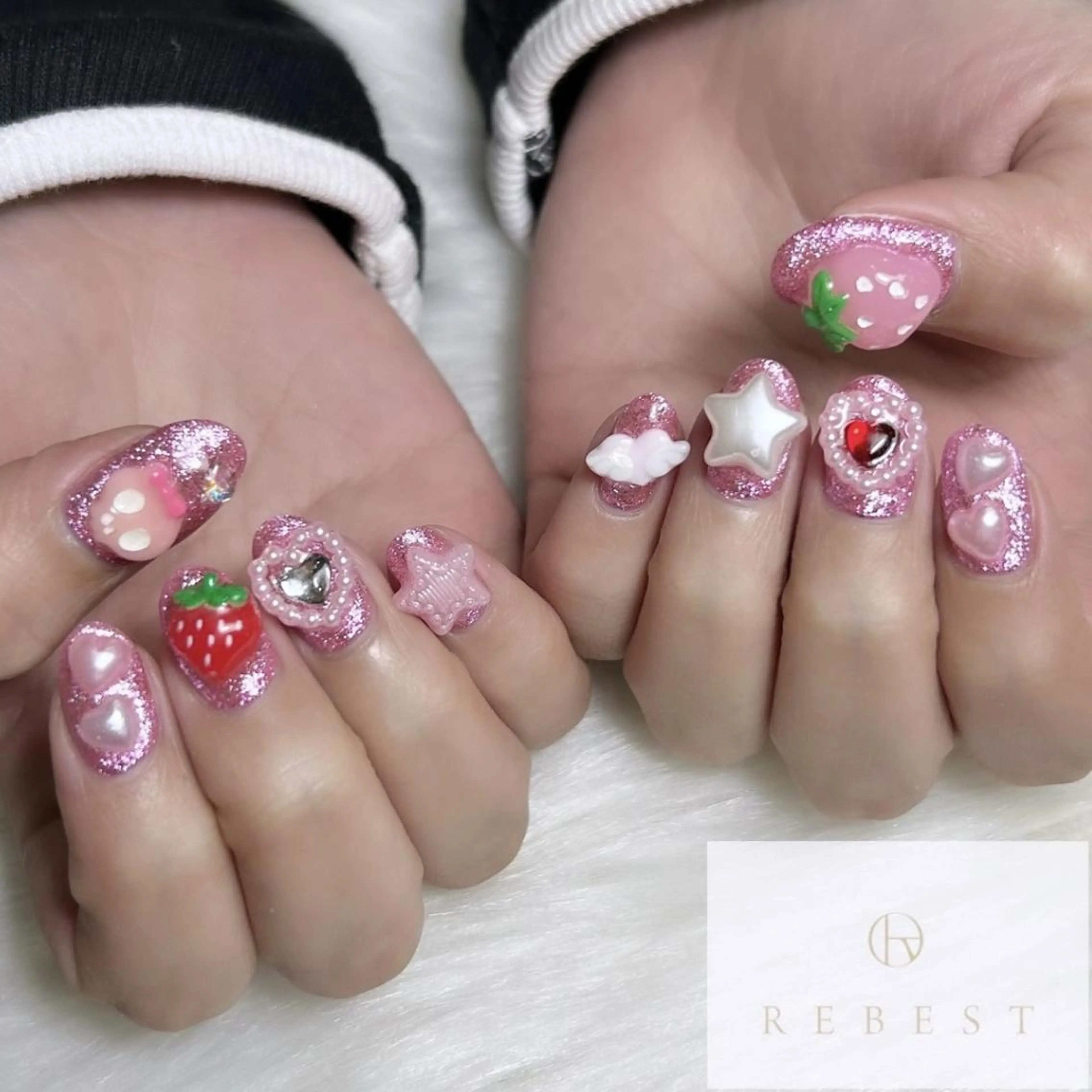 ネイル ＲＥＢＥＳＴ nailのネイルデザイン
