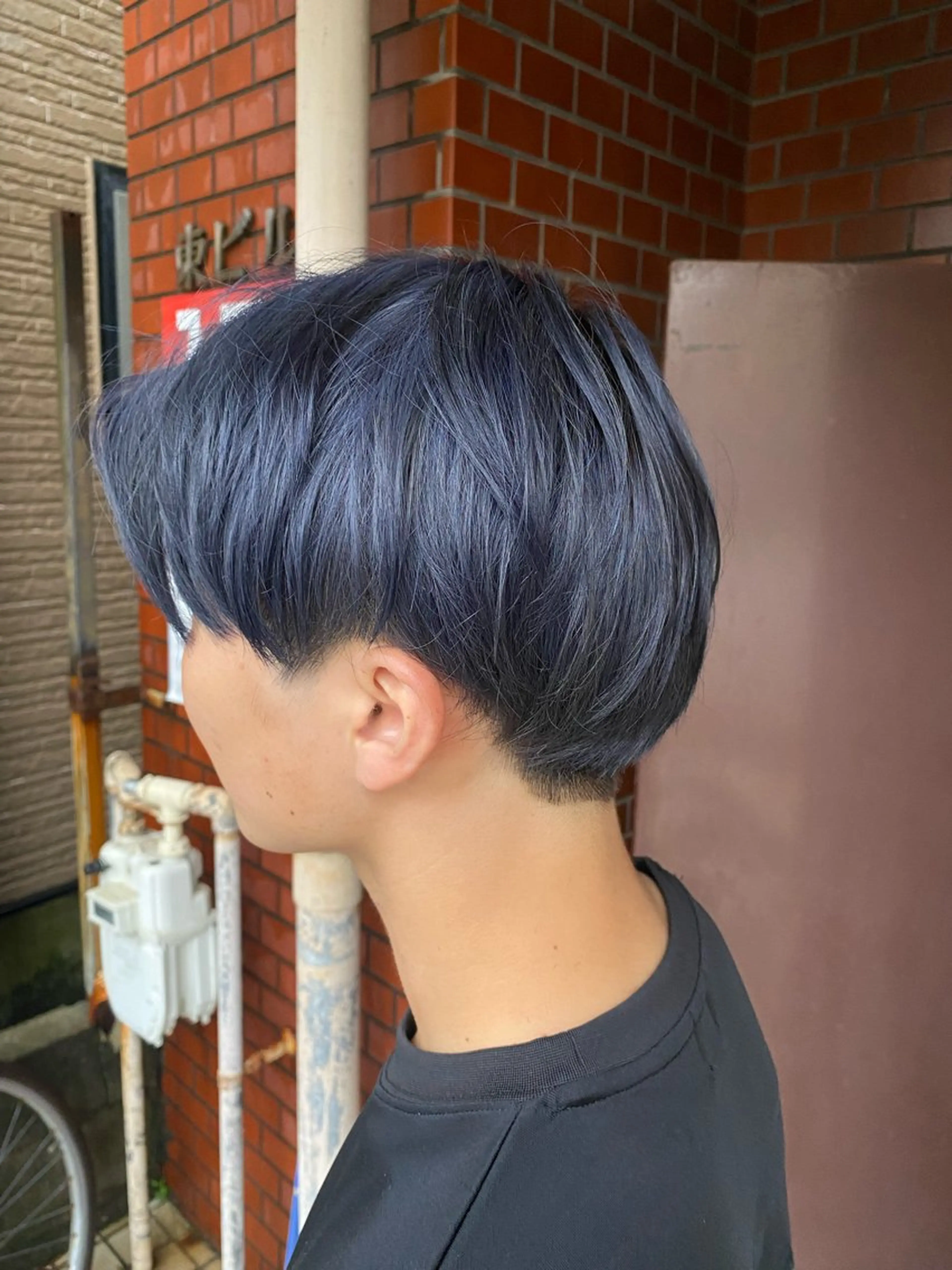 ミディアム カラー パーマ ヘアアレンジ メンズ メンズブリーチ ブリーチ ブルーカラー カット ヘアカラー メンズ カラー特化/ カラー特化/池田海斗のヘアスタイル