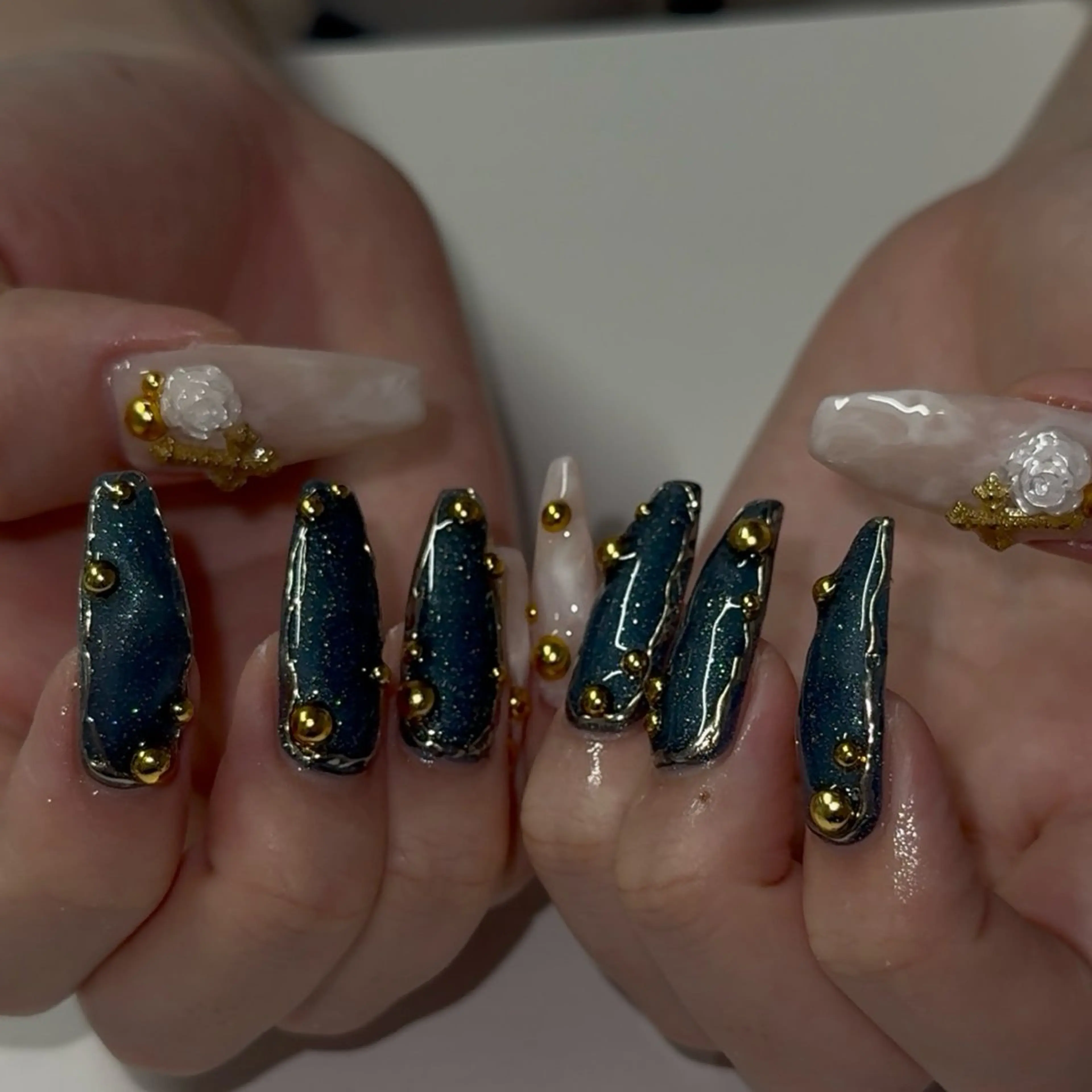 ネイル ハンドネイル Sarina ⋆⭒˚ mavieのネイルデザイン